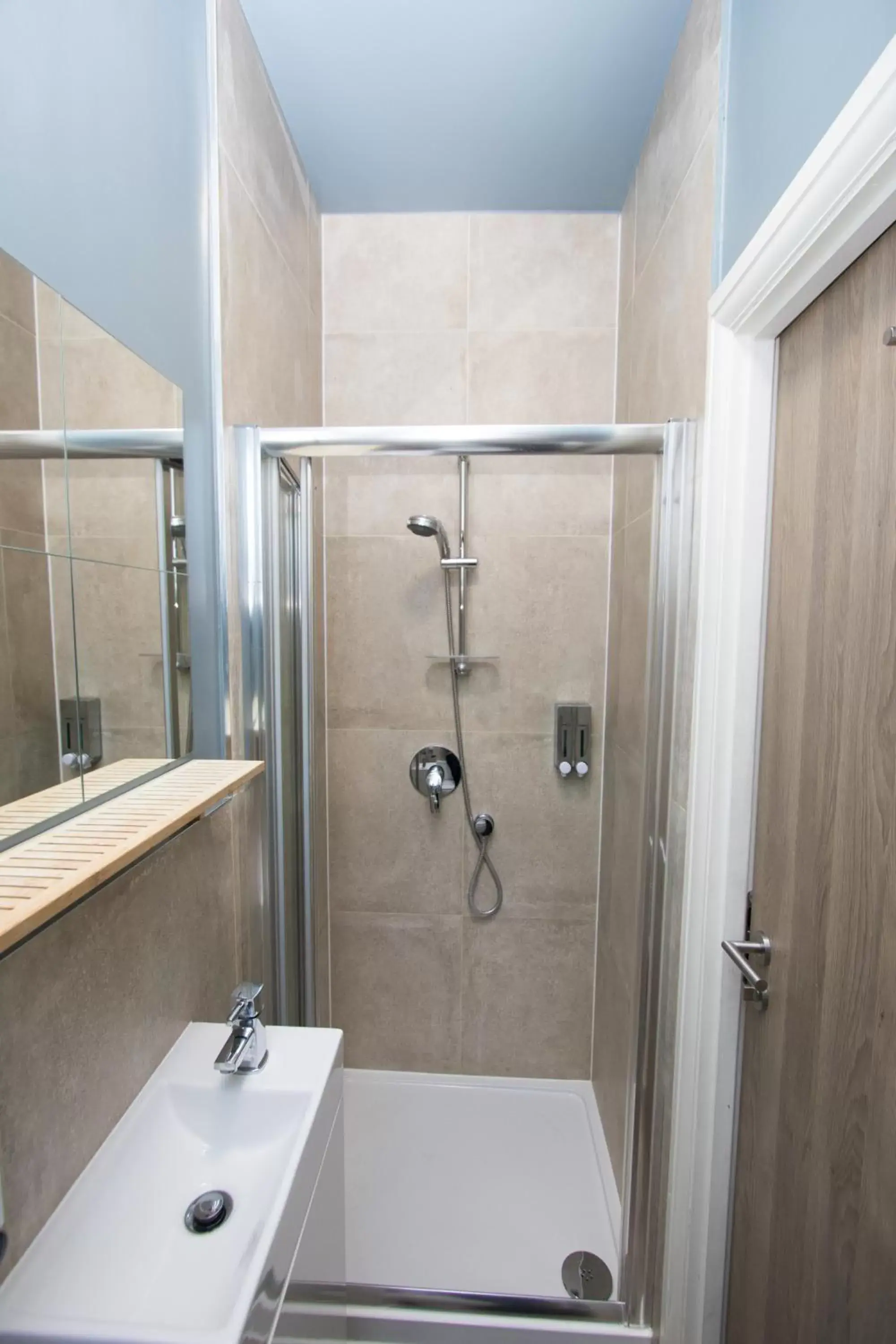 Shower, Bathroom in Westciti Caroco Aparthotel