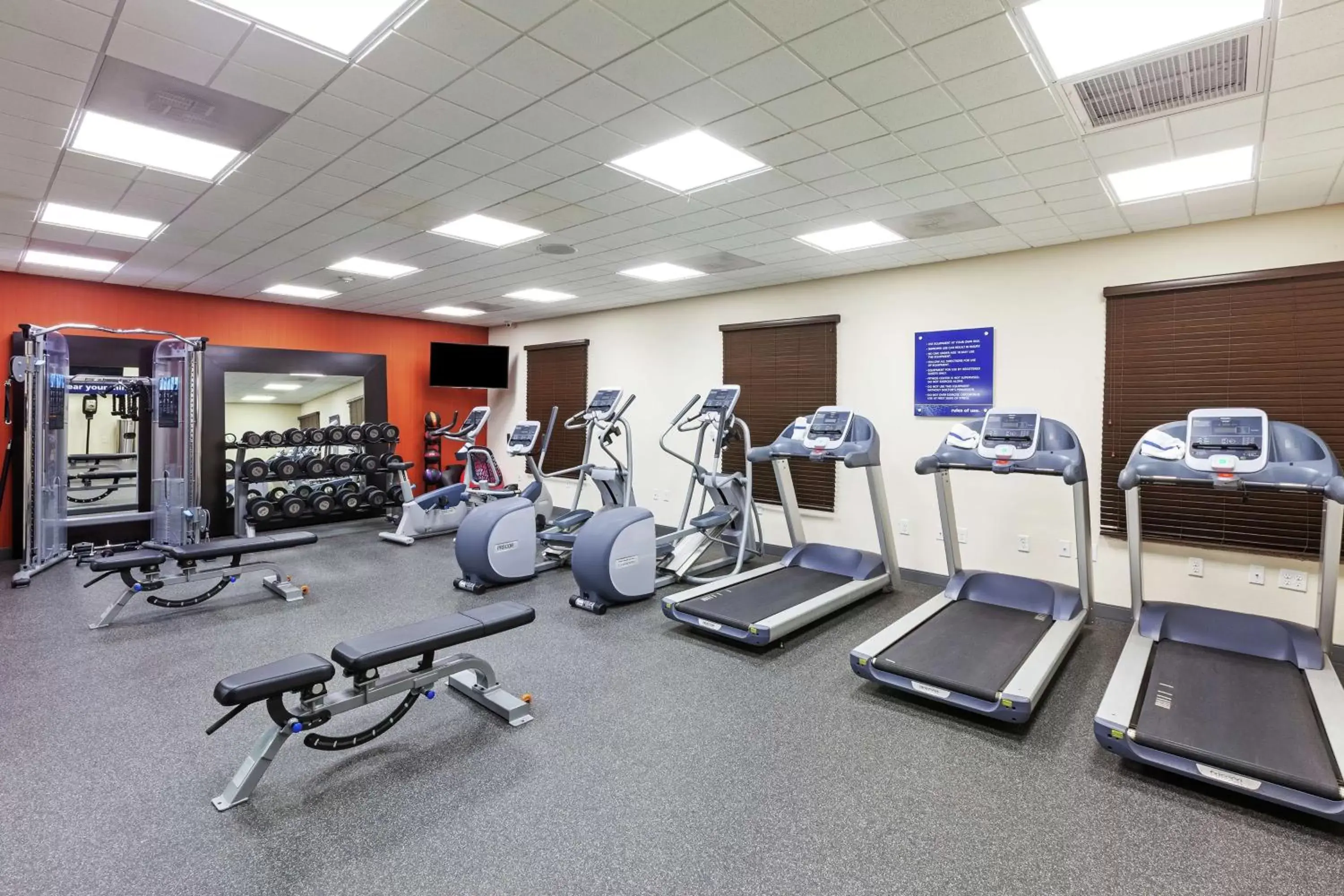Fitness centre/facilities, Fitness Center/Facilities in Hampton Inn & Suites Houston North IAH, TX