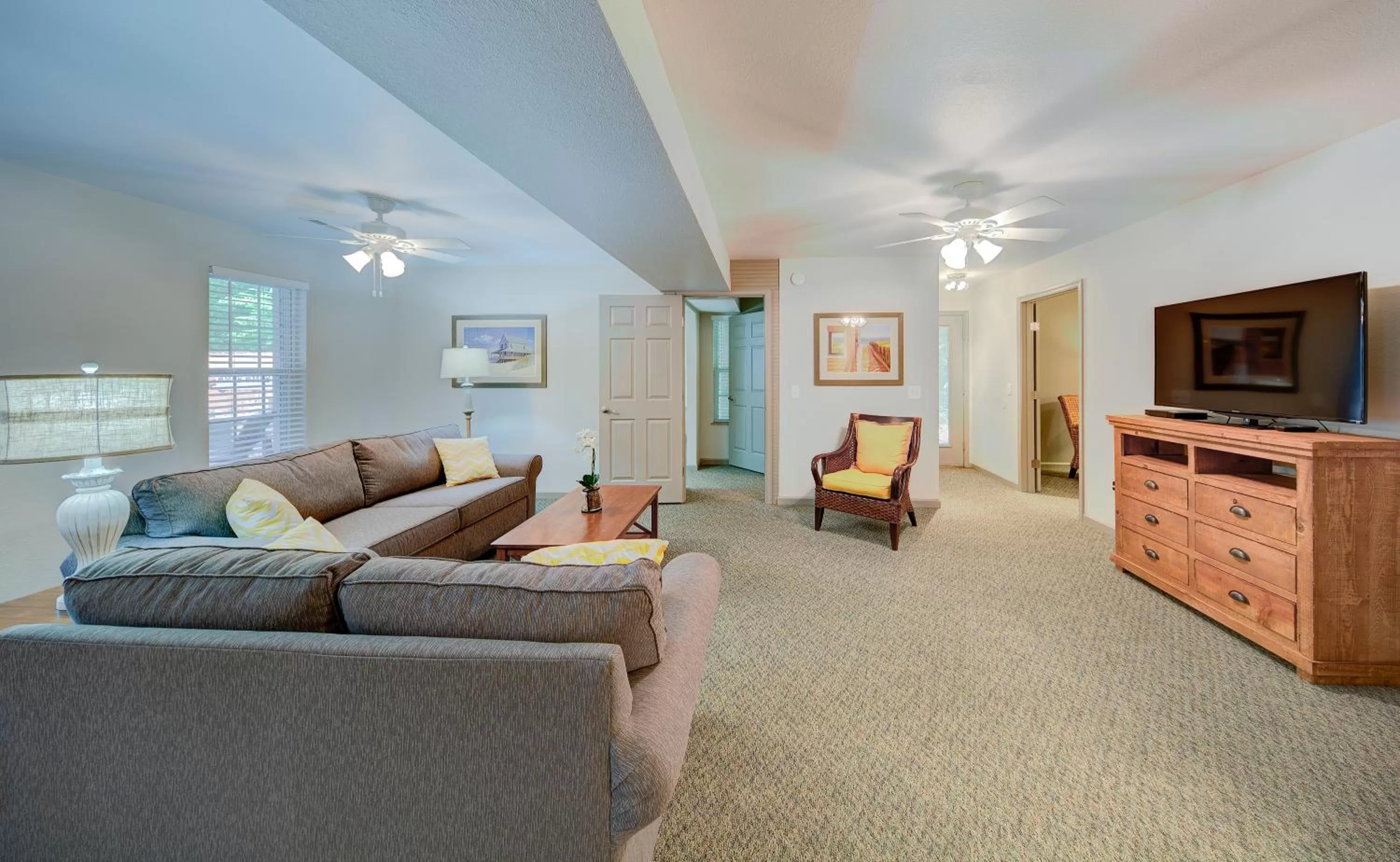 Living room in Hilton Vacation Club Beachwoods Kitty Hawk