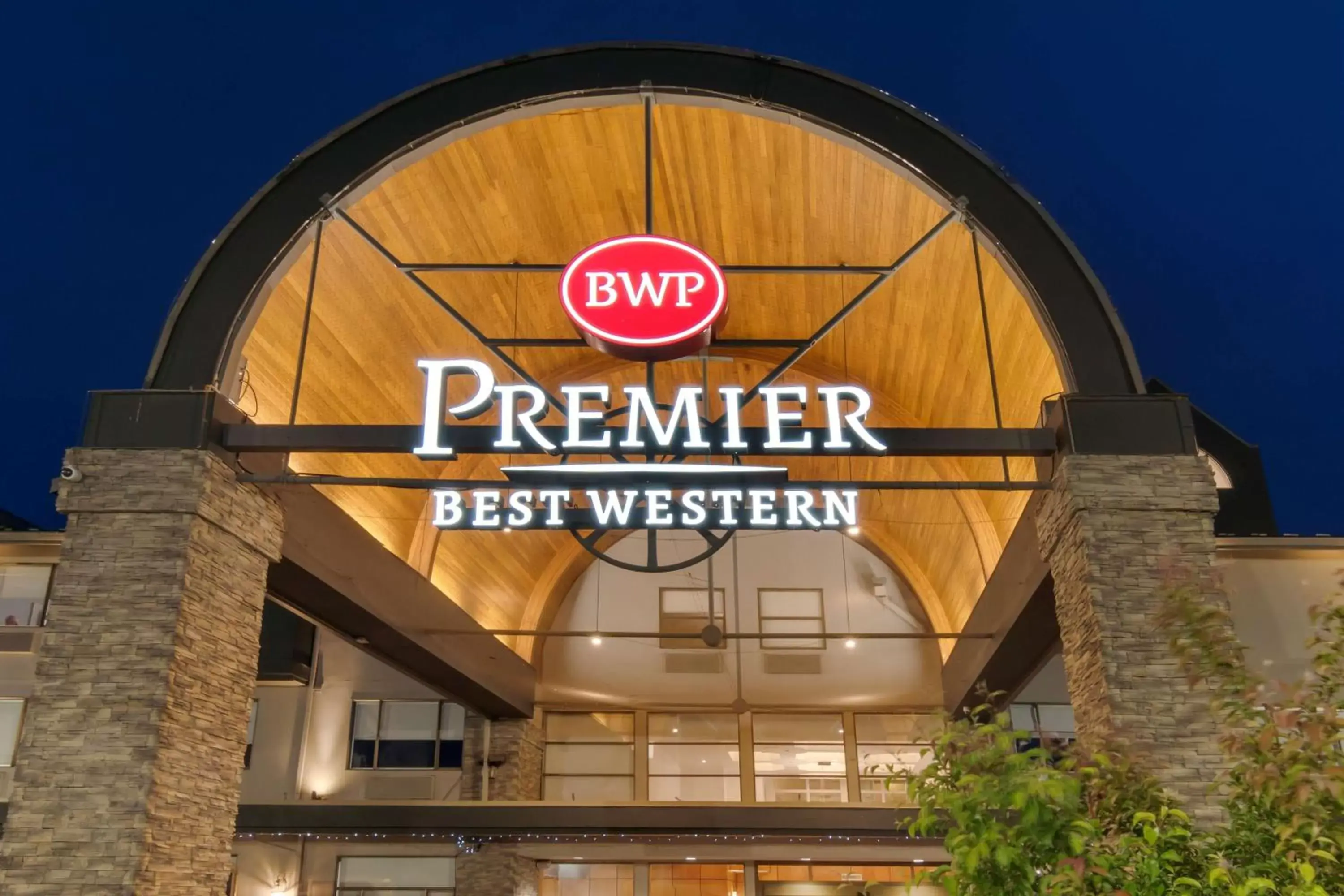 Property building in Best Western Premier Aberdeen Kamloops Property building in Best Western Premier Aberdeen Kamloops