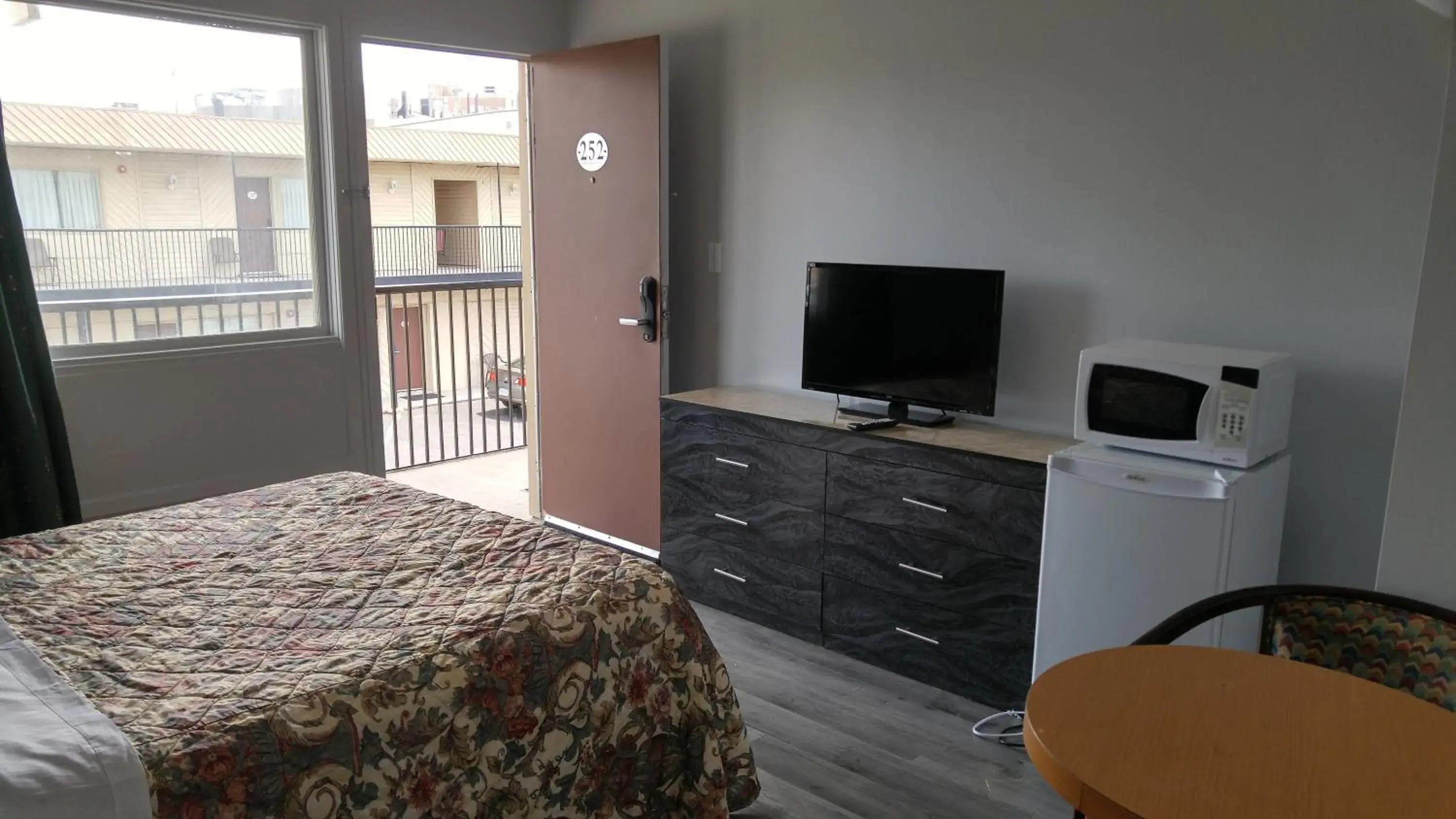 Property building, TV/Entertainment Center in 7 Nights Stay