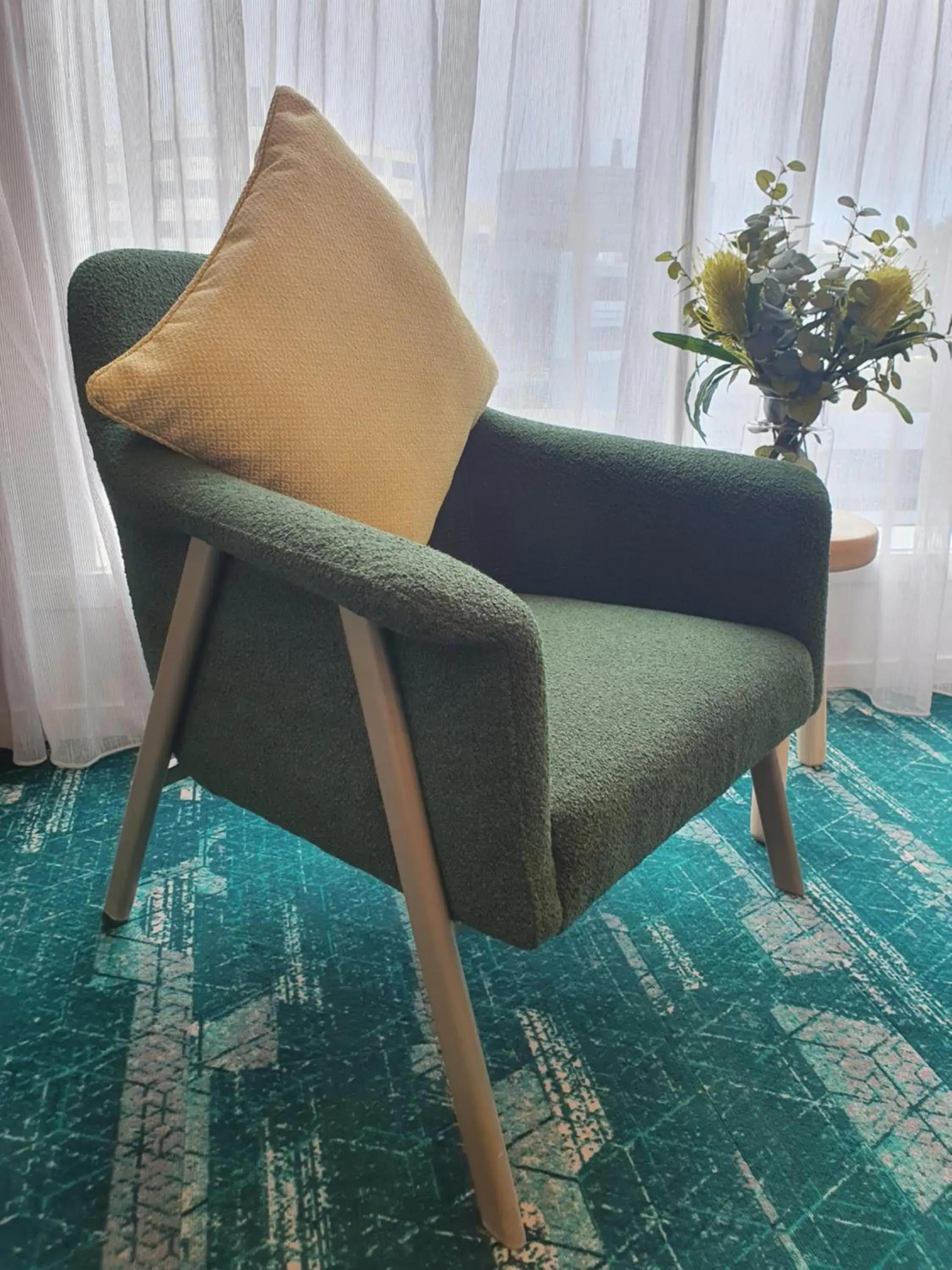 hair dresser, Seating Area in La Quinta by Wyndham Ellerslie Auckland