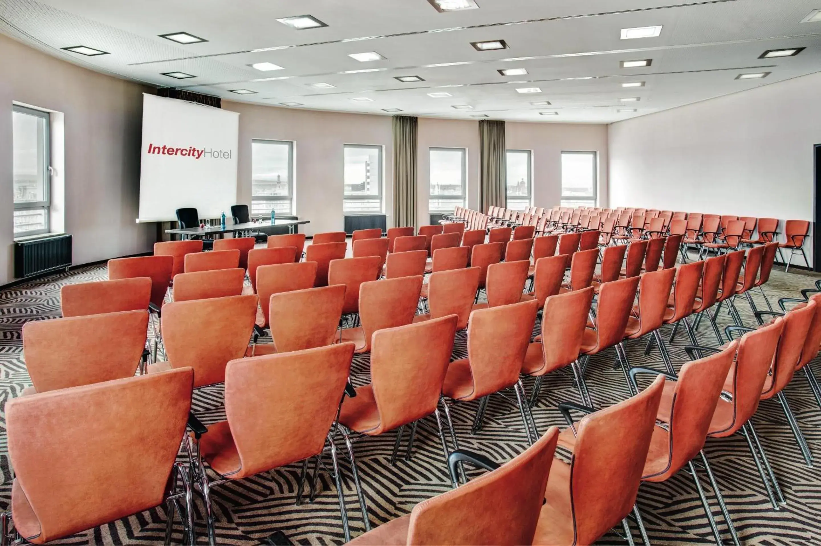 Meeting/conference room in IntercityHotel Mainz