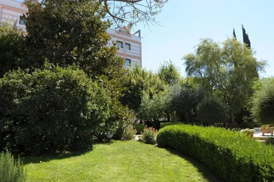 Day, Garden in Hotel Svevo