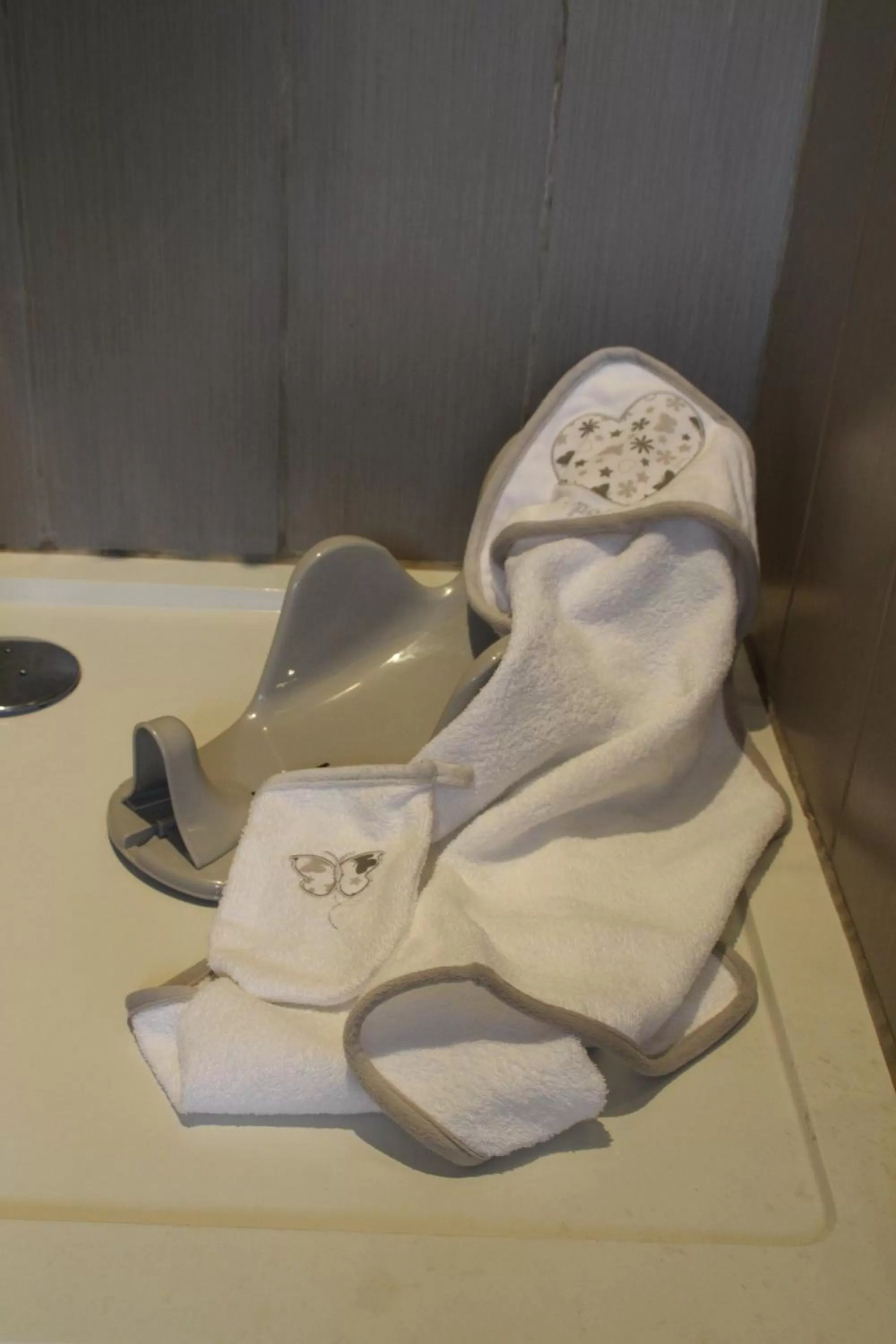 Bathroom in Une Chambre en Ville