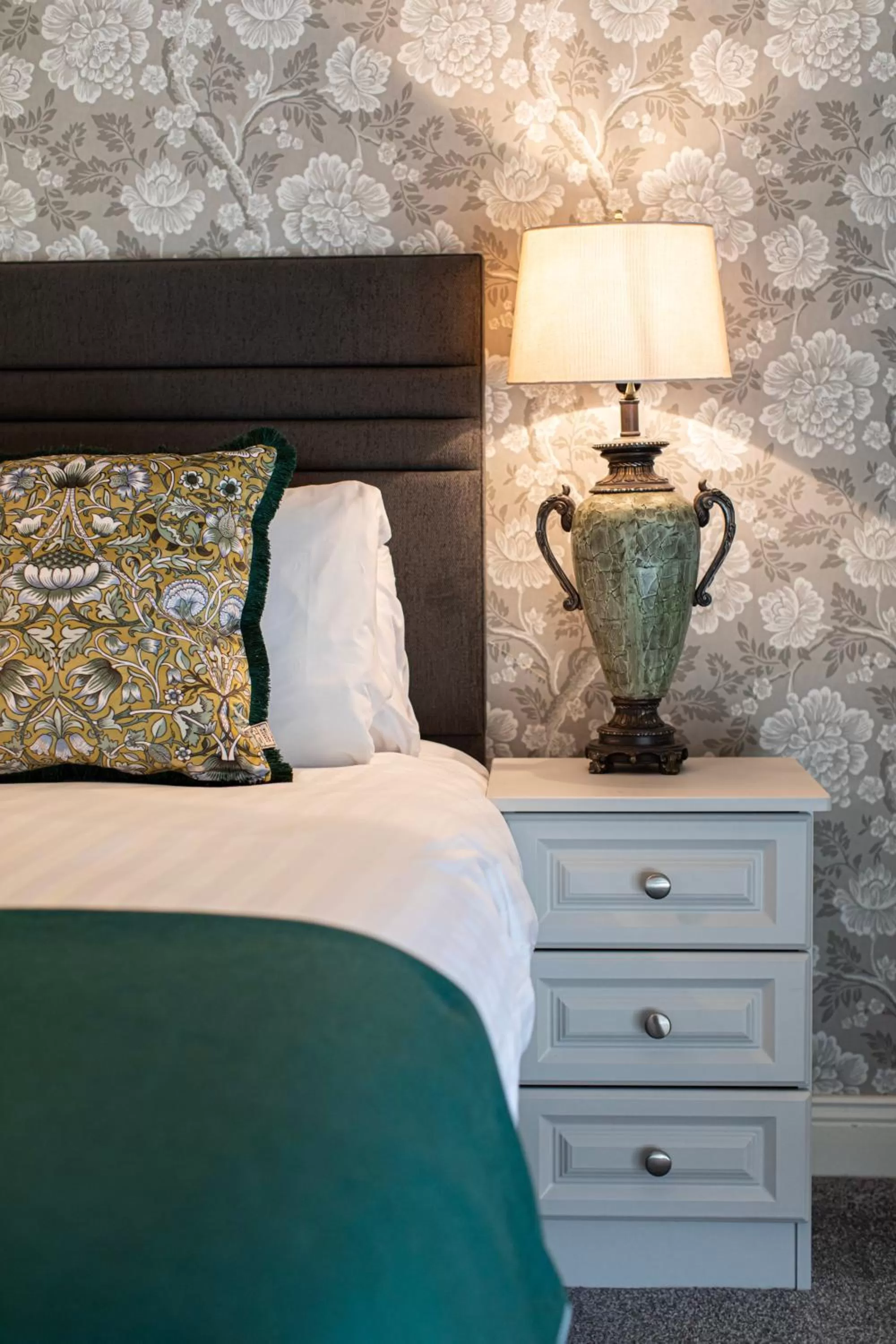 Bedroom, Bed in Ballina Manor Hotel