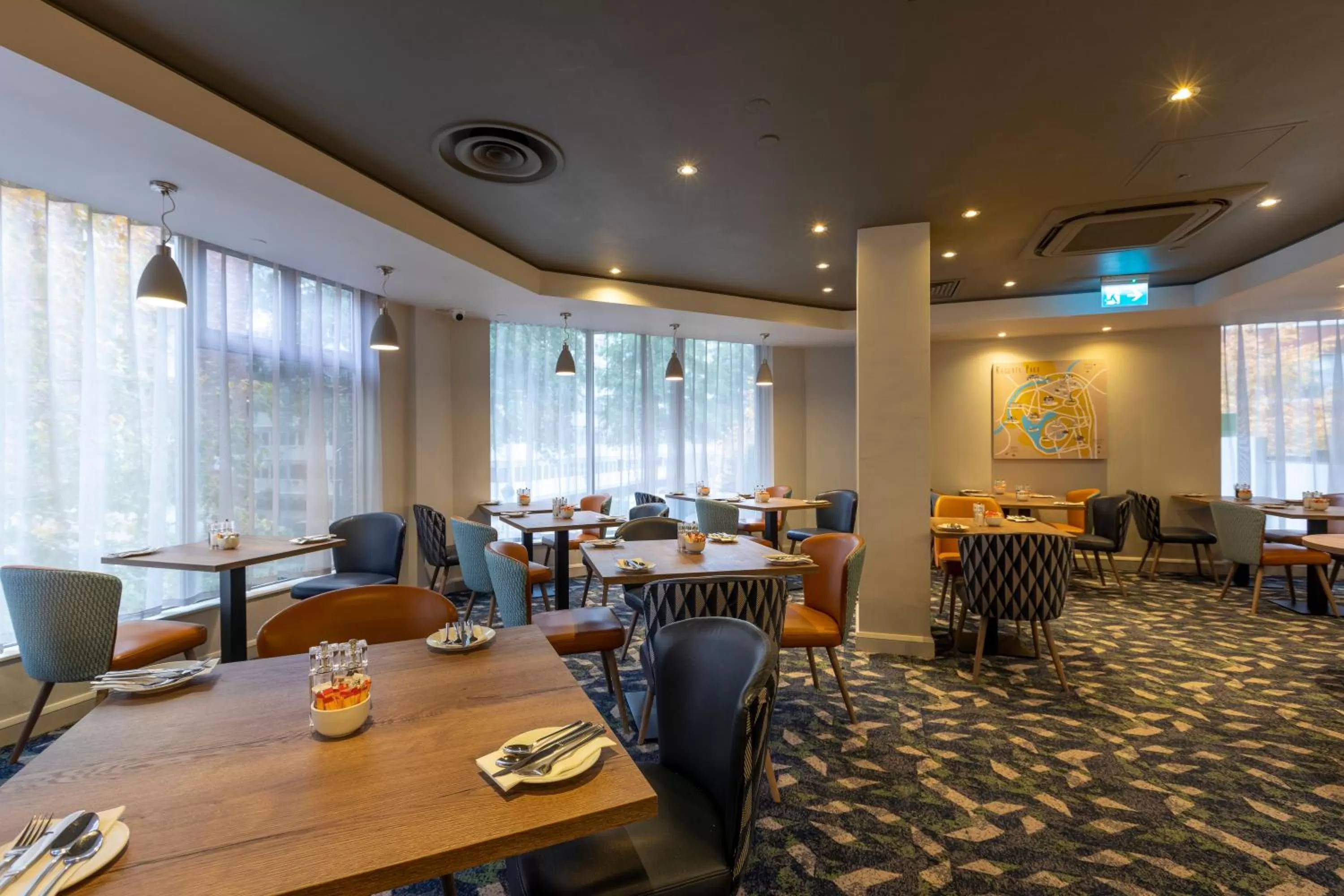 Restaurant/places to eat in Holiday Inn London - Regent's Park by IHG