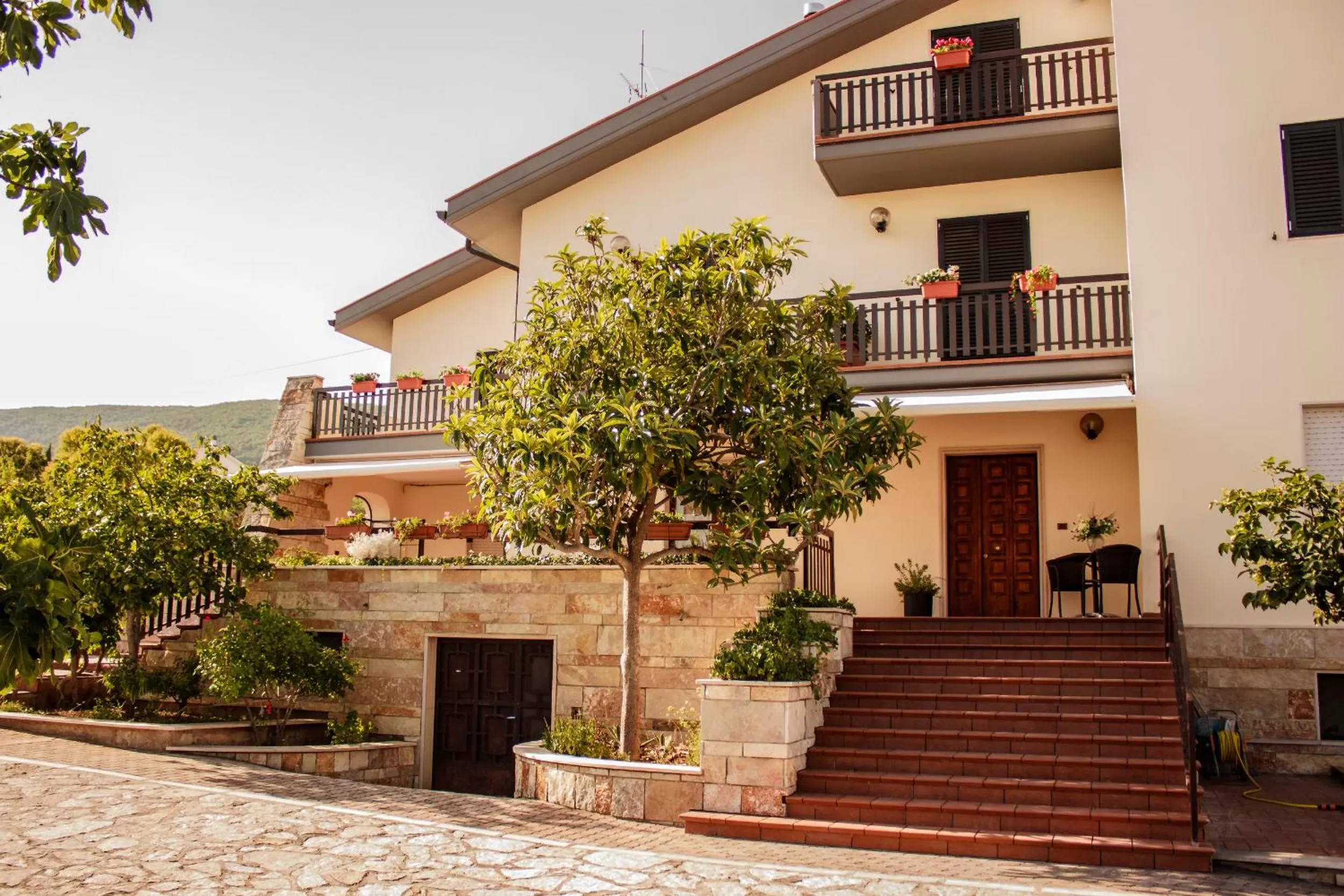 Facade/entrance in Villa Ruberto