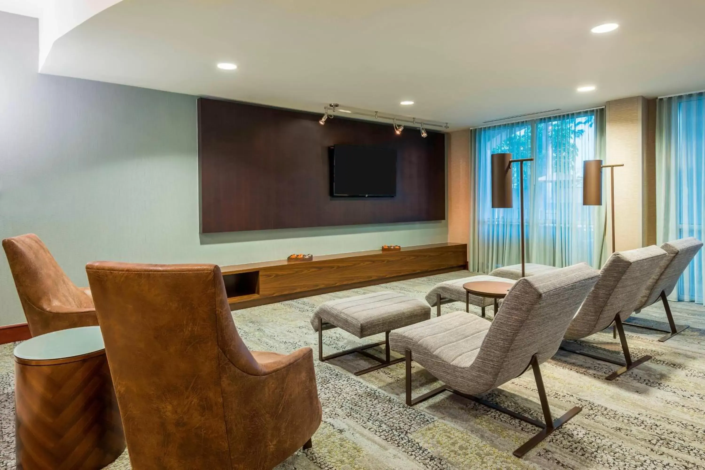 Lobby or reception, Seating Area in Courtyard Fort Myers at I-75 and Gulf Coast Town Center