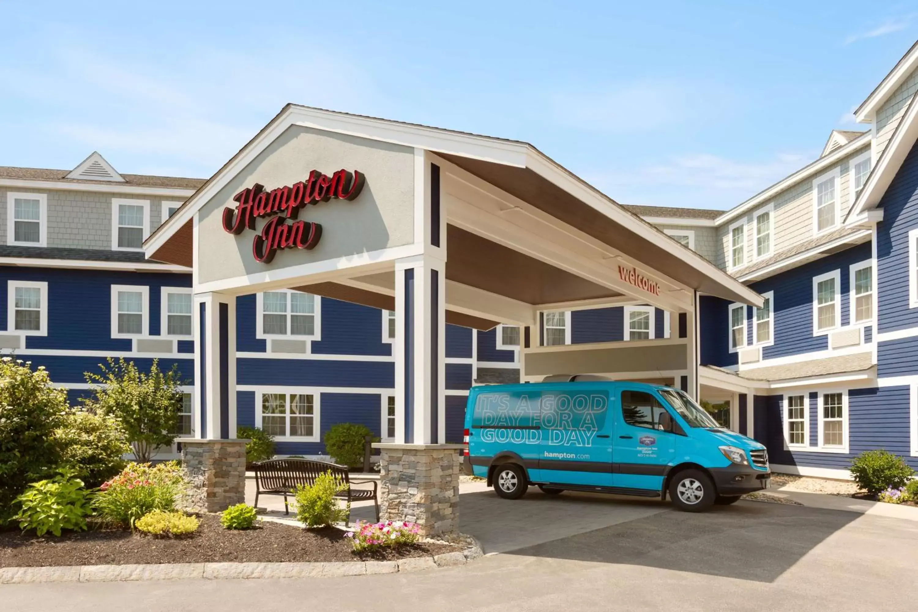 Property Building in Hampton Inn Dover