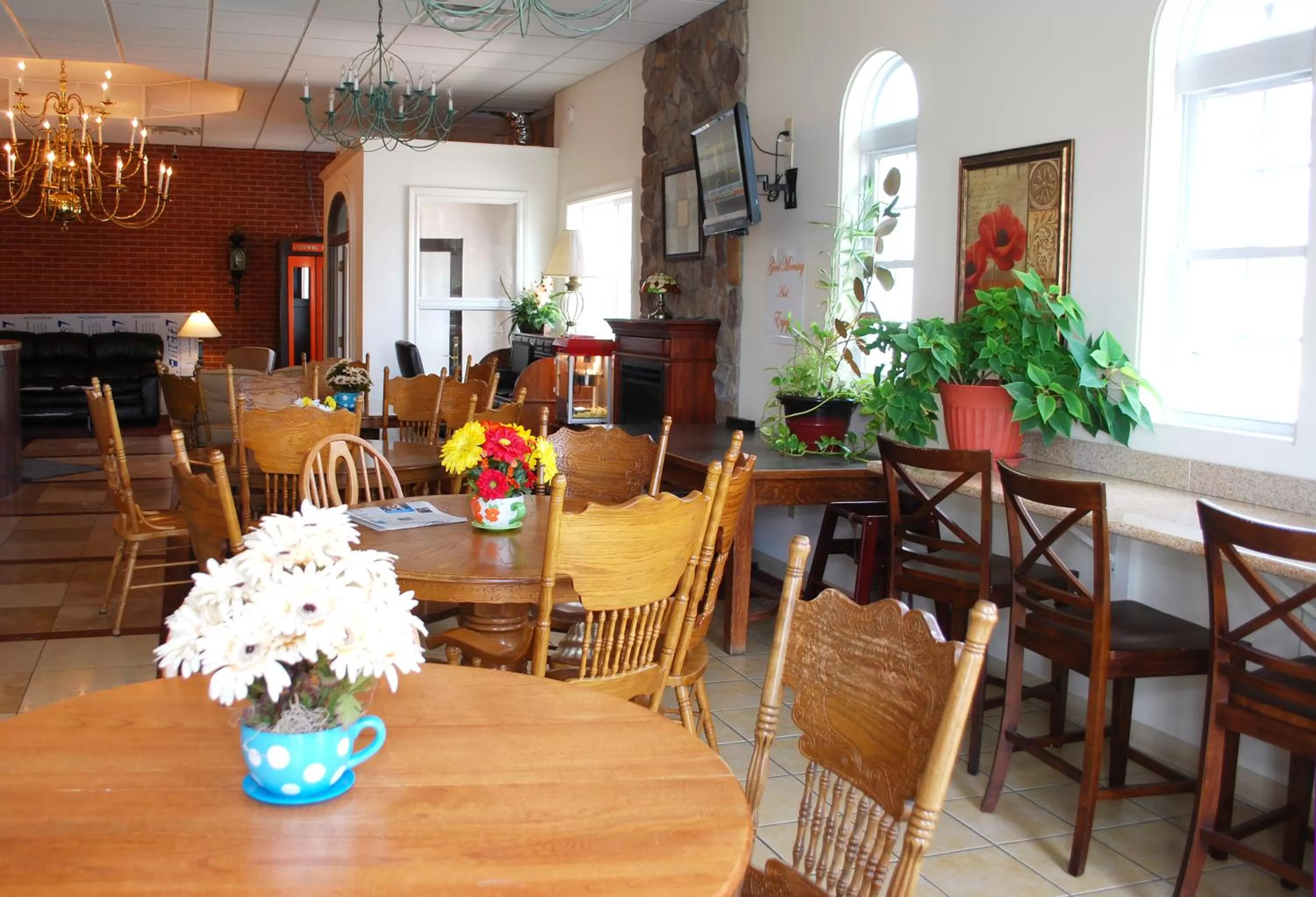 Restaurant/places to eat in Travel Inn - Watertown NY