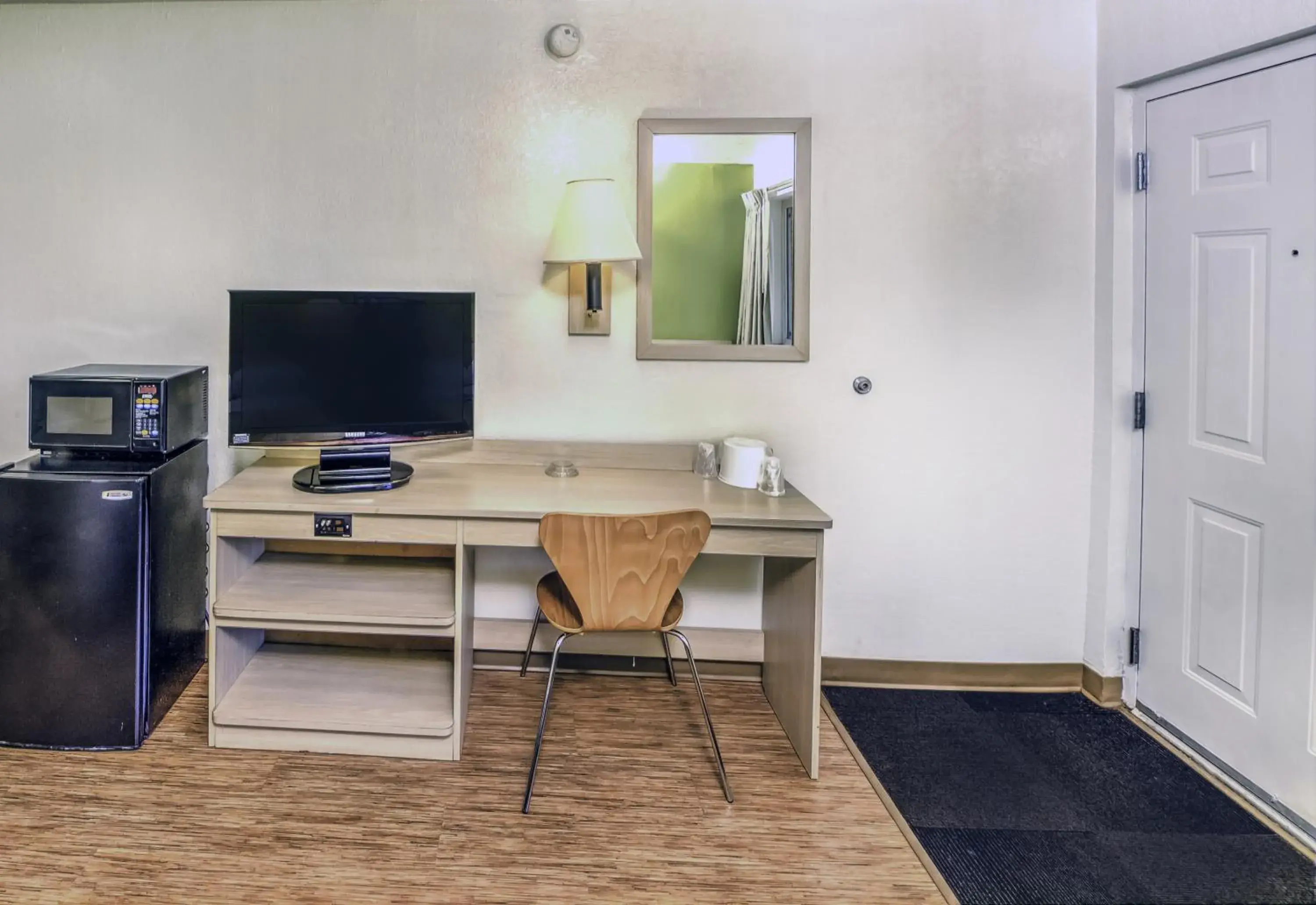 Bedroom, TV/Entertainment Center in Motel 6-Colorado Springs, CO