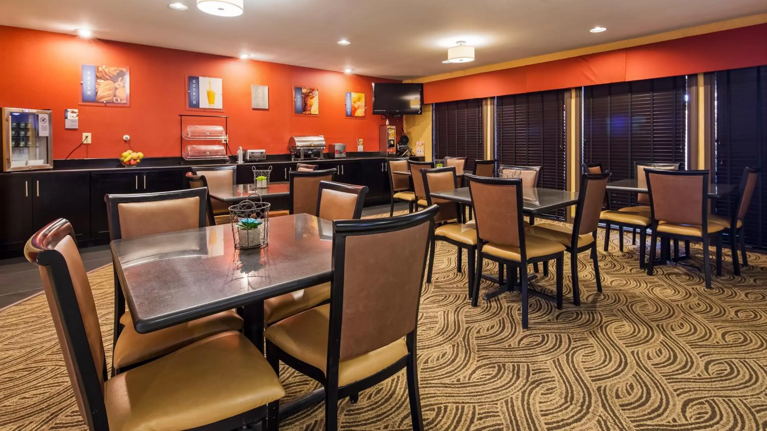 Restaurant/Places to Eat in Best Western - Saluki Inn