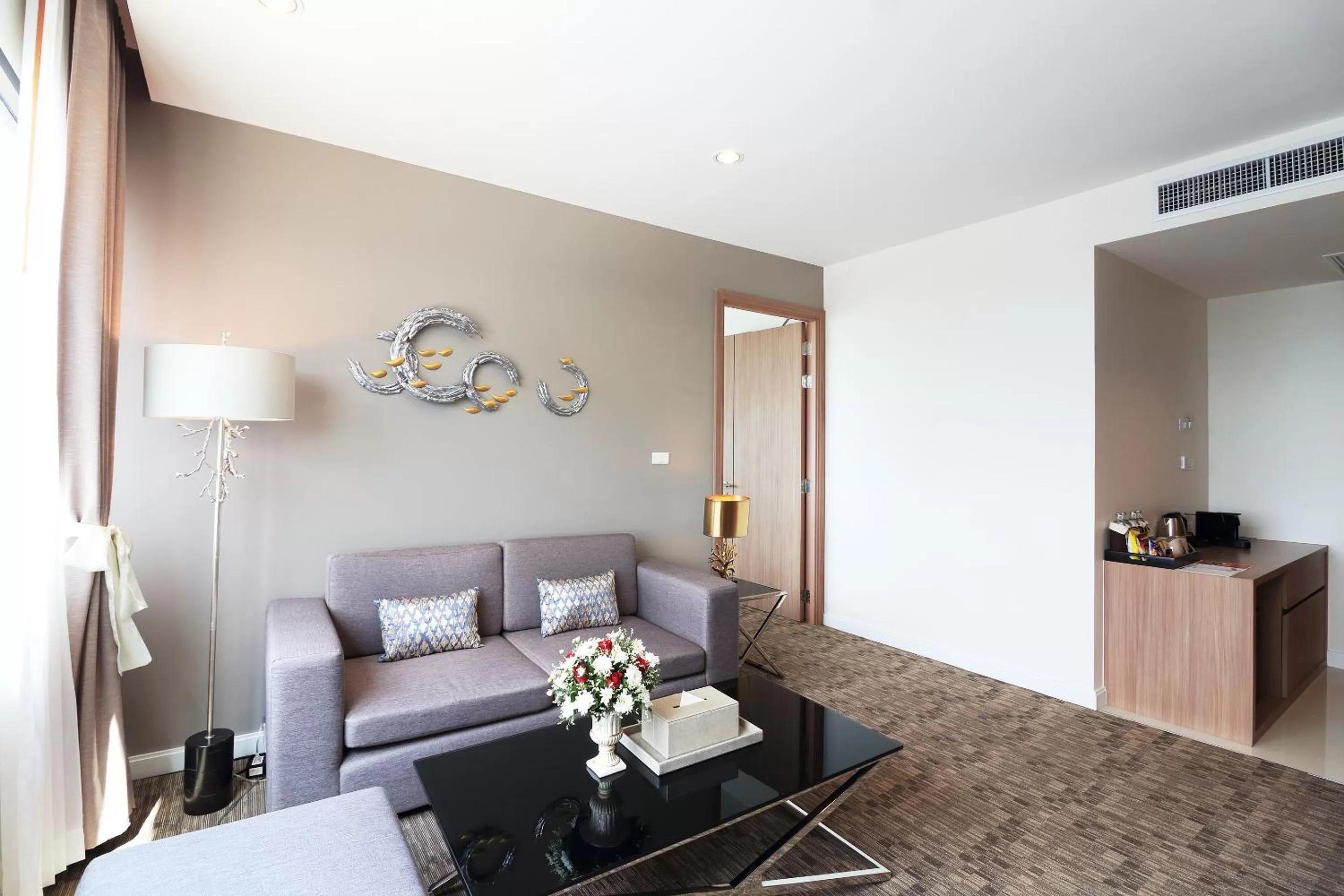 Living room in Grand Fortune Hotel Nakhon Si Thammarat