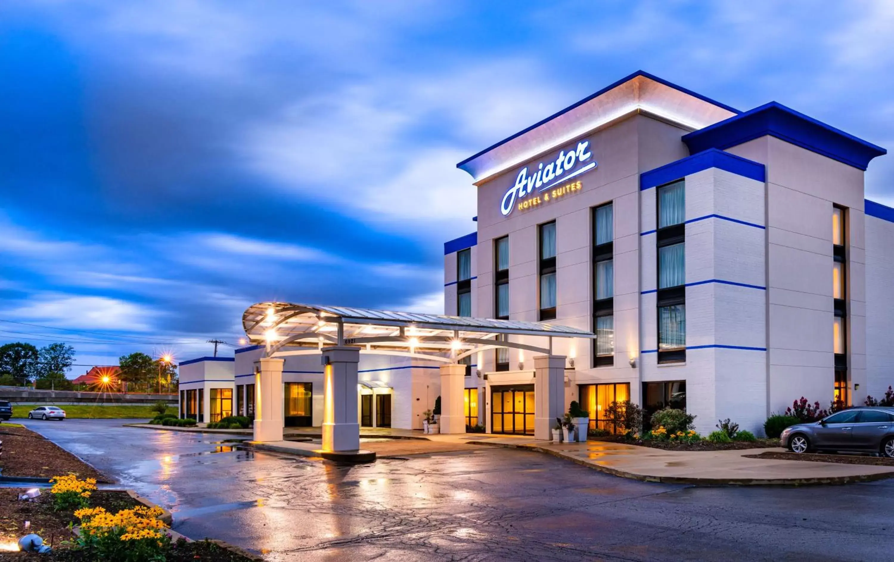 Property building in Aviator Hotel & Suites, BW Signature Collection Property building in Aviator Hotel & Suites, BW Signature Collection