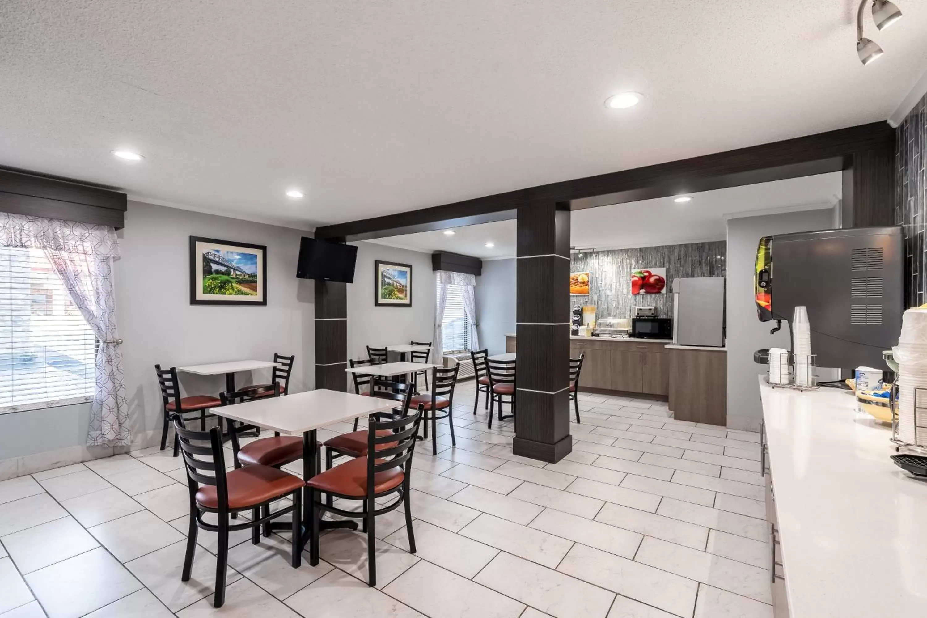 Breakfast in Quality Inn Cleveland North Breakfast in Quality Inn Cleveland North