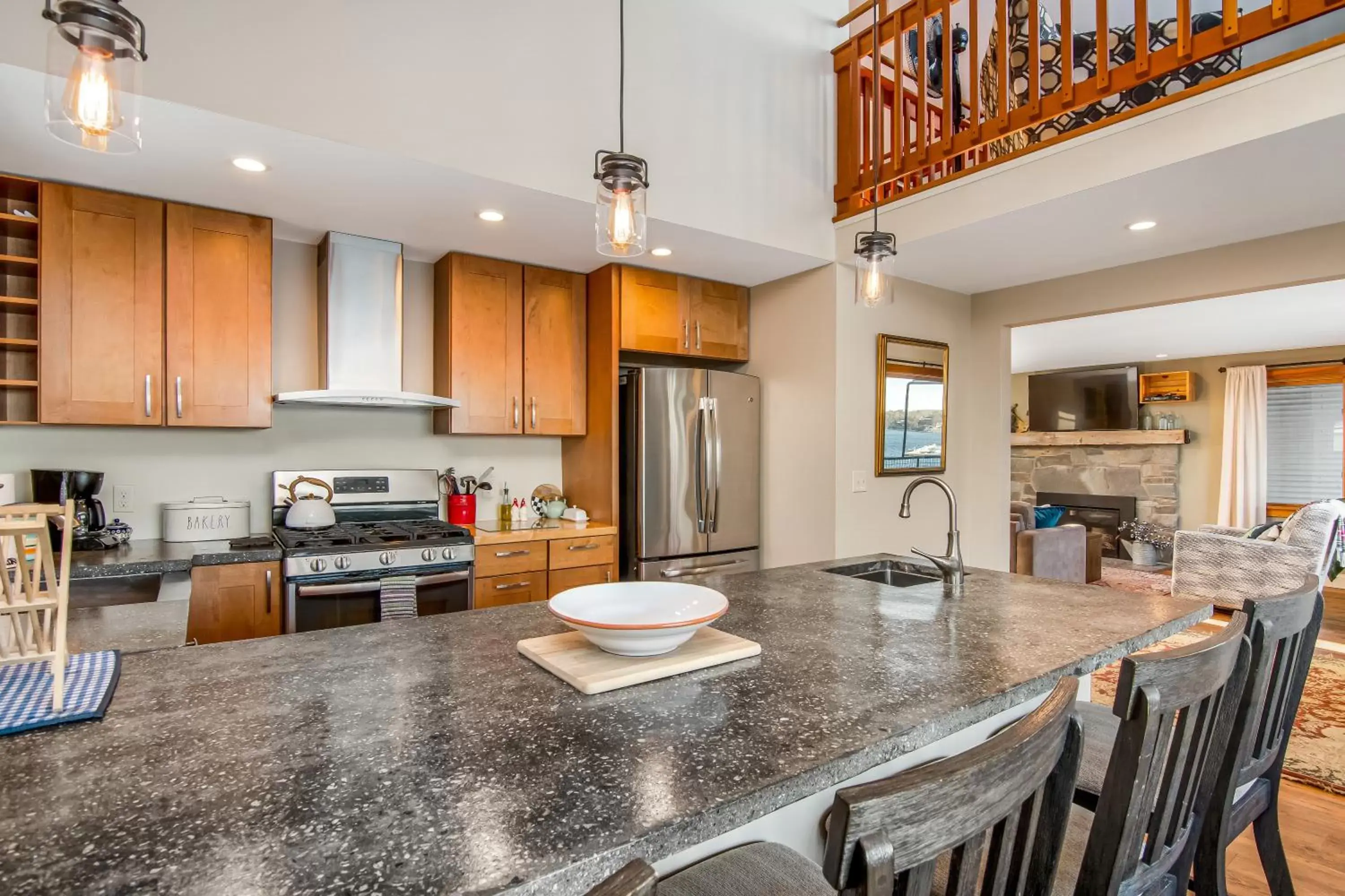 kitchen, Kitchen/Kitchenette in Lakeshore Vermont