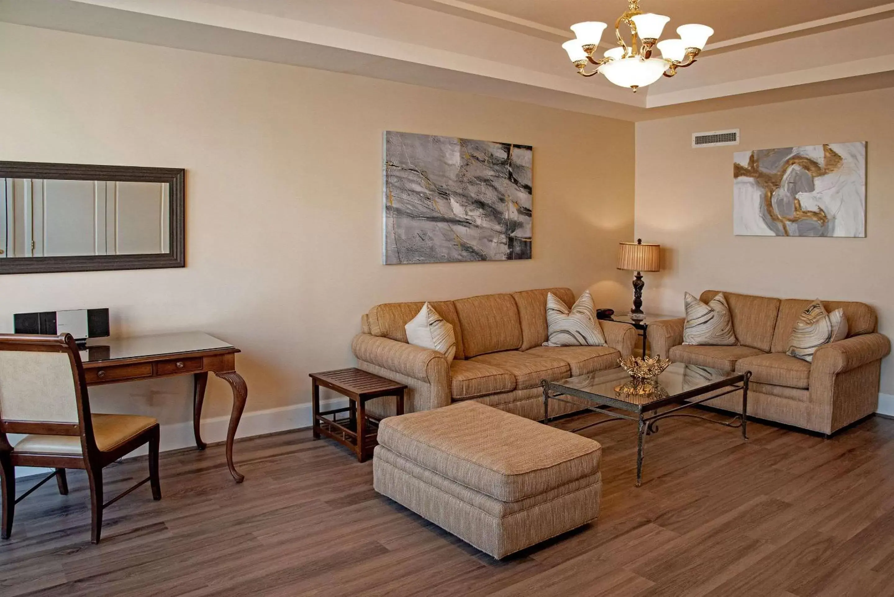 Photo of the whole room, Seating Area in Haywood Park Hotel, Ascend Hotel Collection