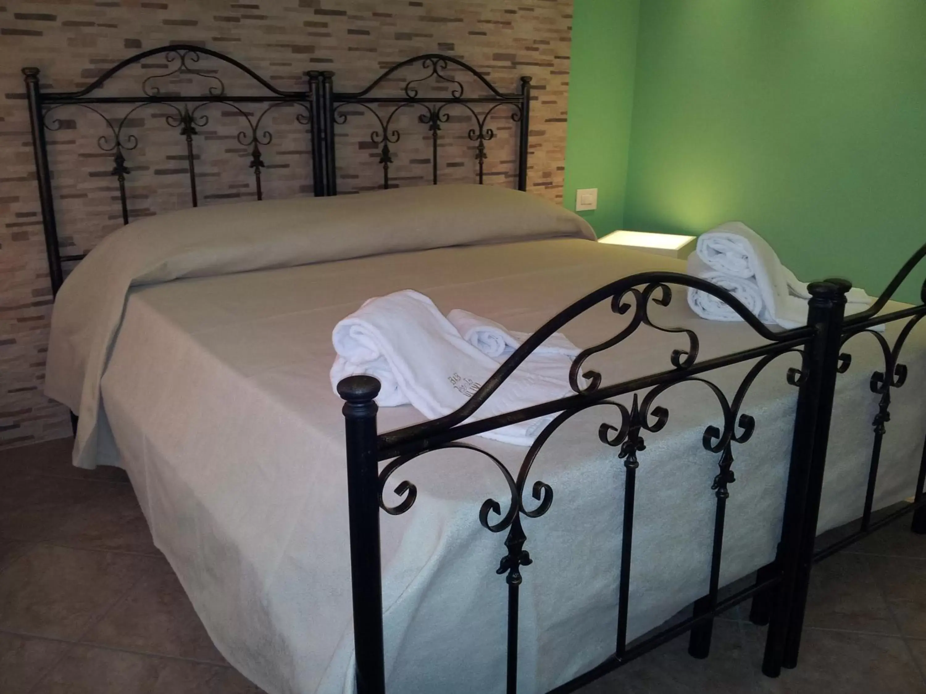 Bed in B&B 7Cento Ulivi