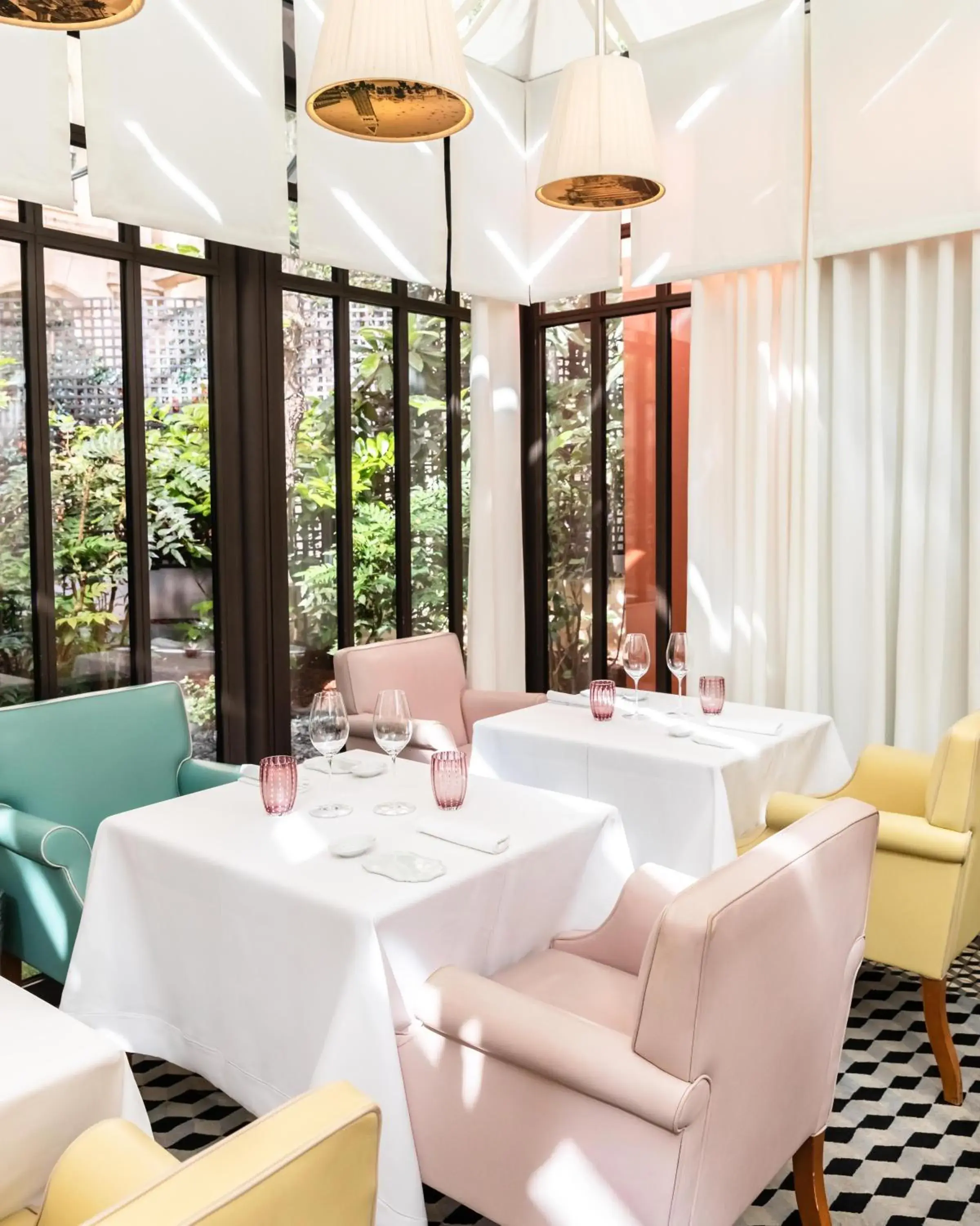 Restaurant/Places to Eat in Le Royal Monceau Hotel Raffles Paris