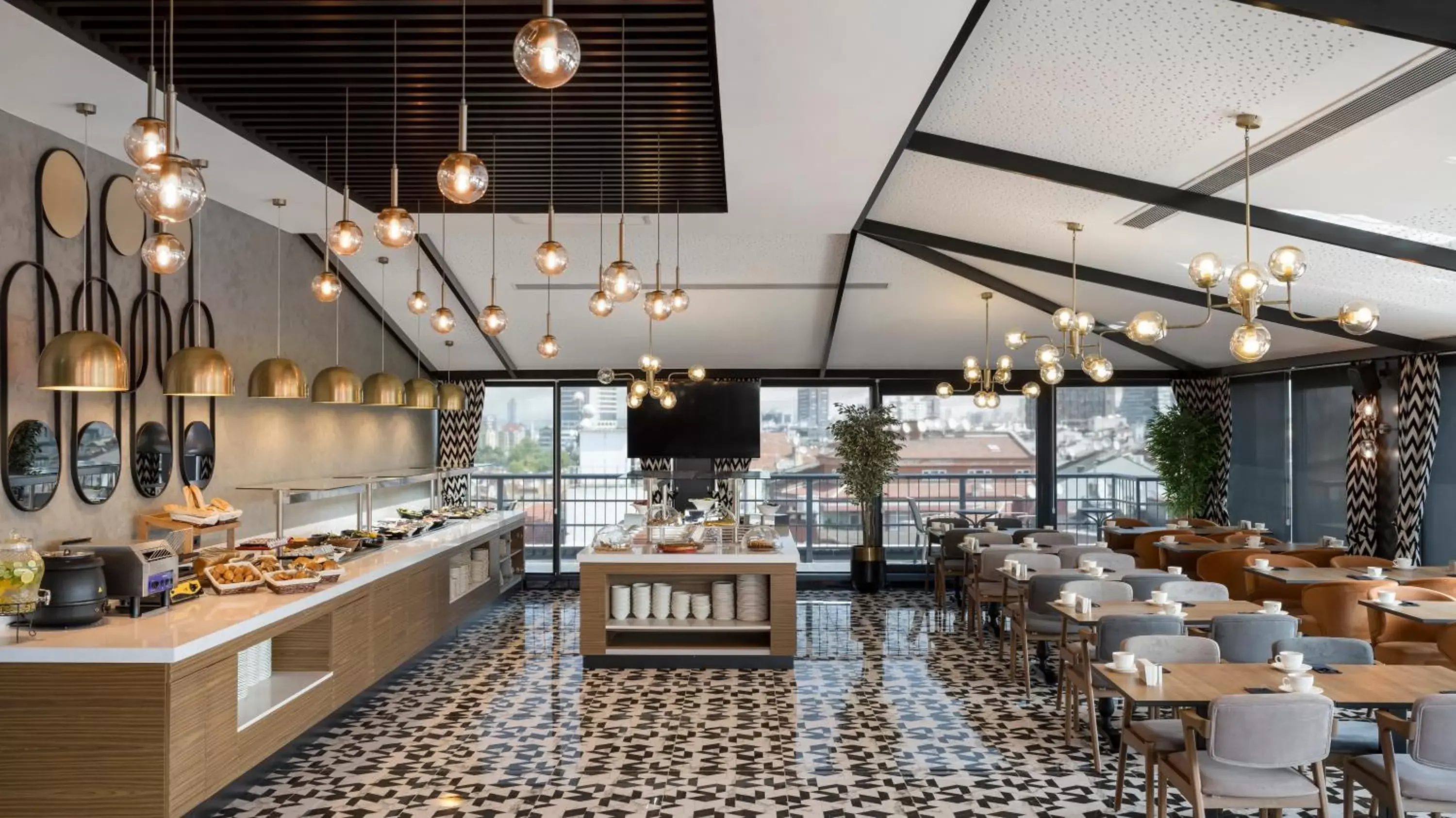 Restaurant/places to eat in Ramada Encore by Wyndham Istanbul Sisli Restaurant/places to eat in Ramada Encore by Wyndham Istanbul Sisli