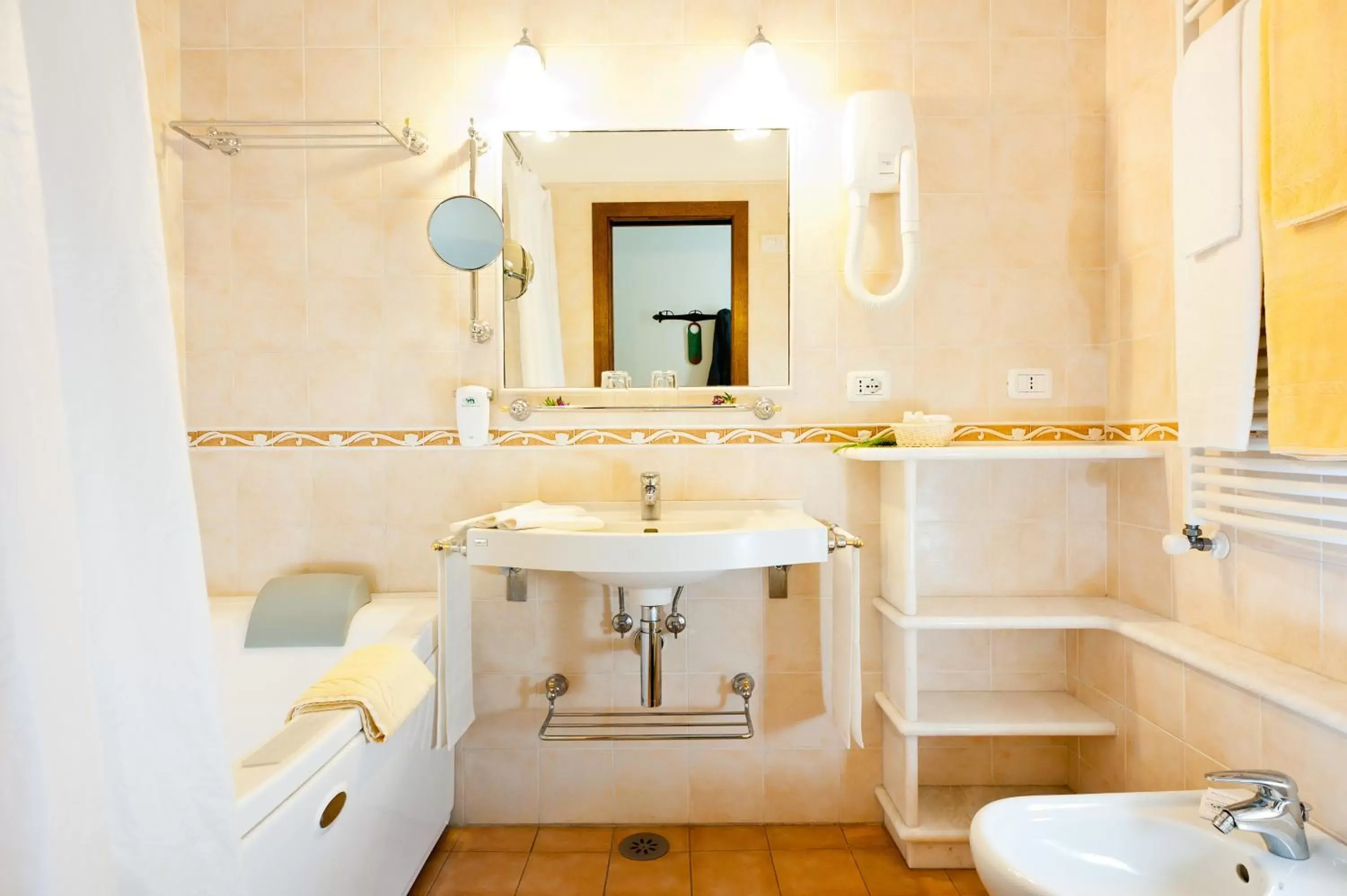 Bathroom in Hotel Villa Schuler