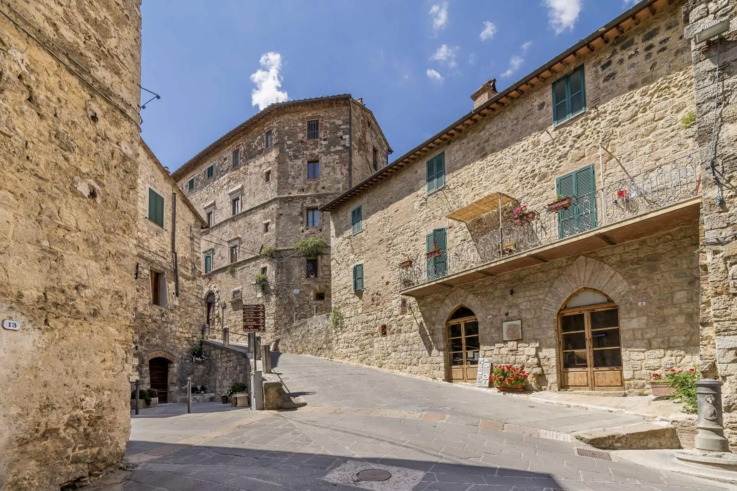Nearby landmark, Property Building in Palazzo Pio III - Residenza d'epoca