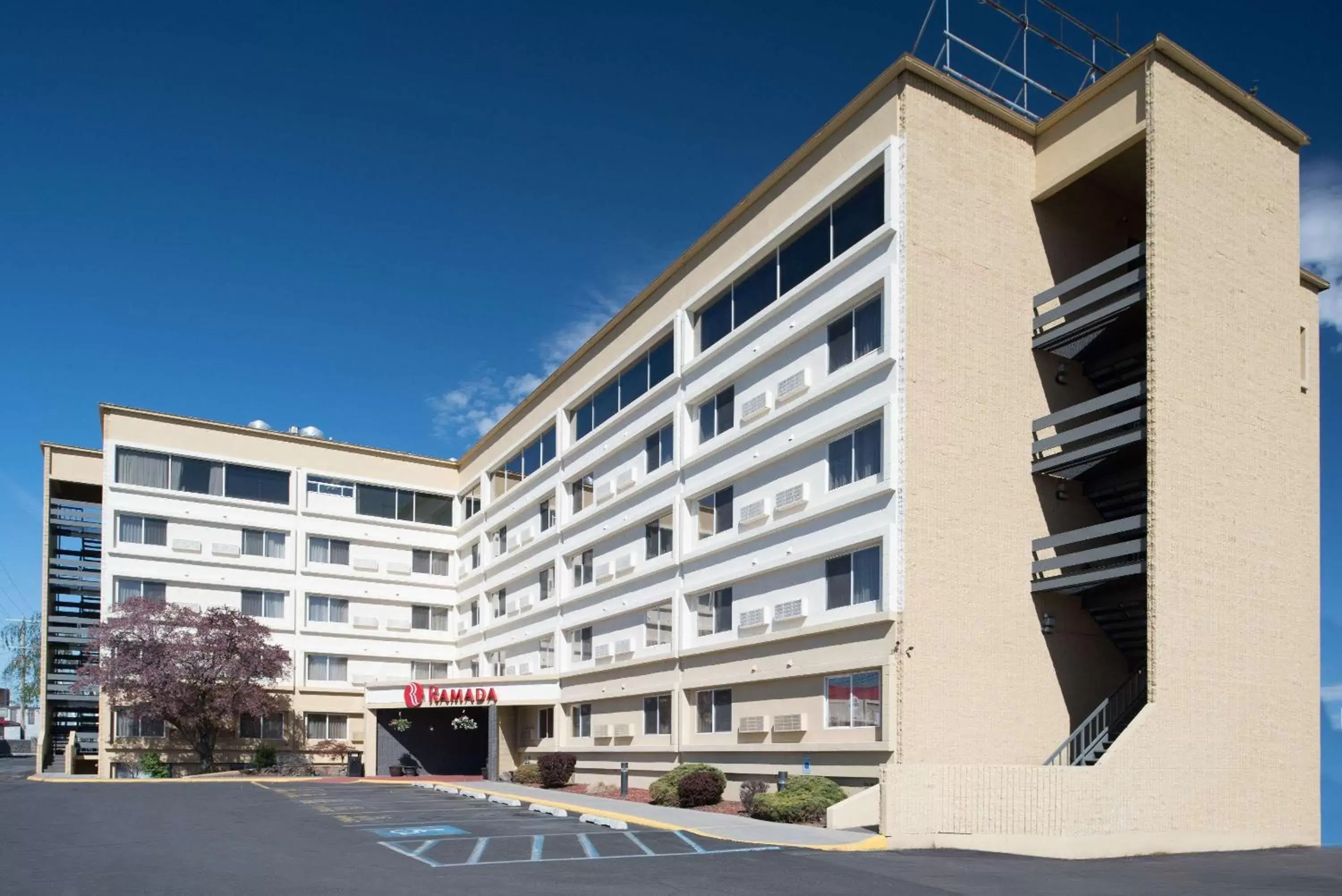 Property Building in Ramada by Wyndham Downtown Spokane