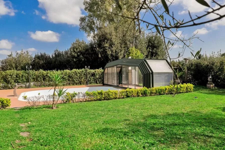Pool view in Residence Casale Mostacciano