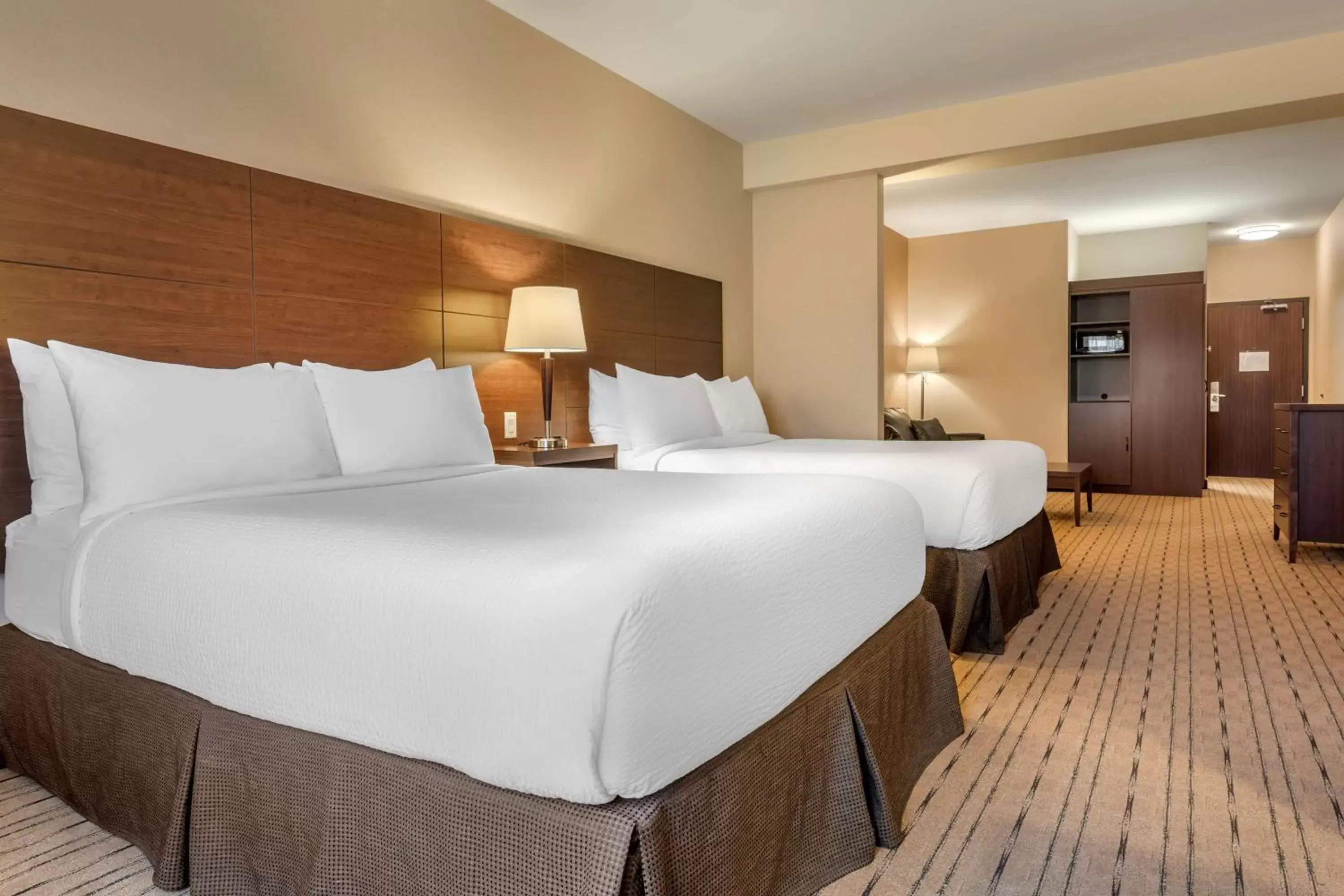Bedroom, Bed in Best Western Plus, Bathurst Hotel & Suites Bedroom, Bed in Best Western Plus, Bathurst Hotel & Suites