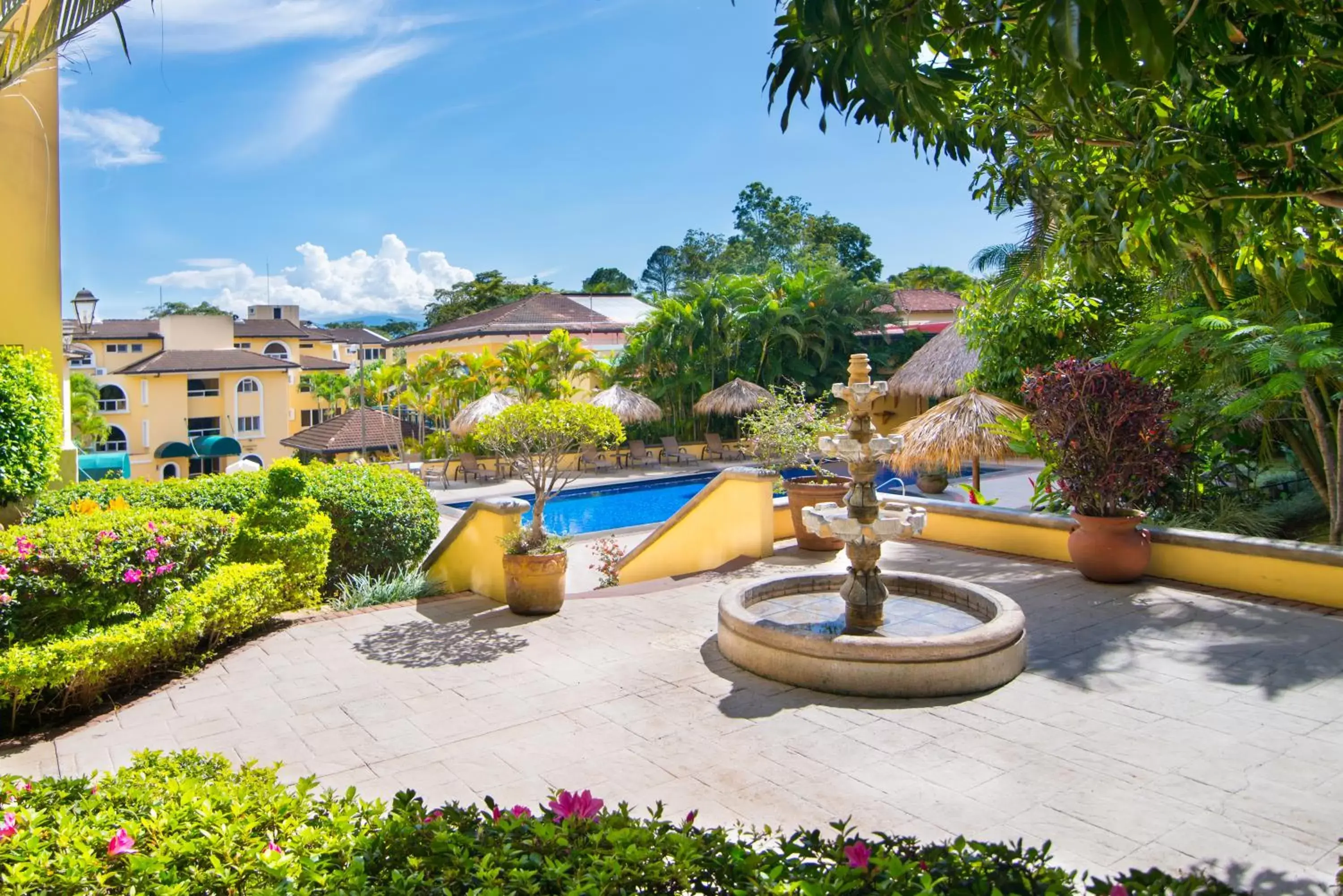Swimming Pool in Apartotel & Suites Villas del Rio