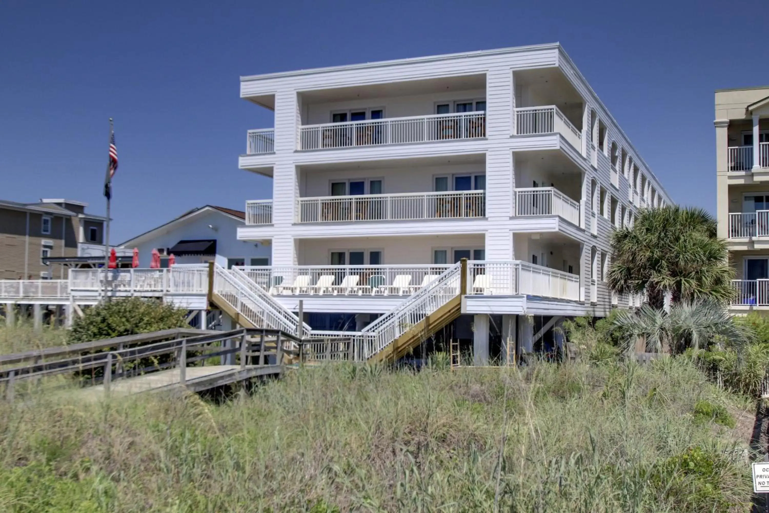 Facade/entrance, Property Building in Seaside Inn - Isle of Palms