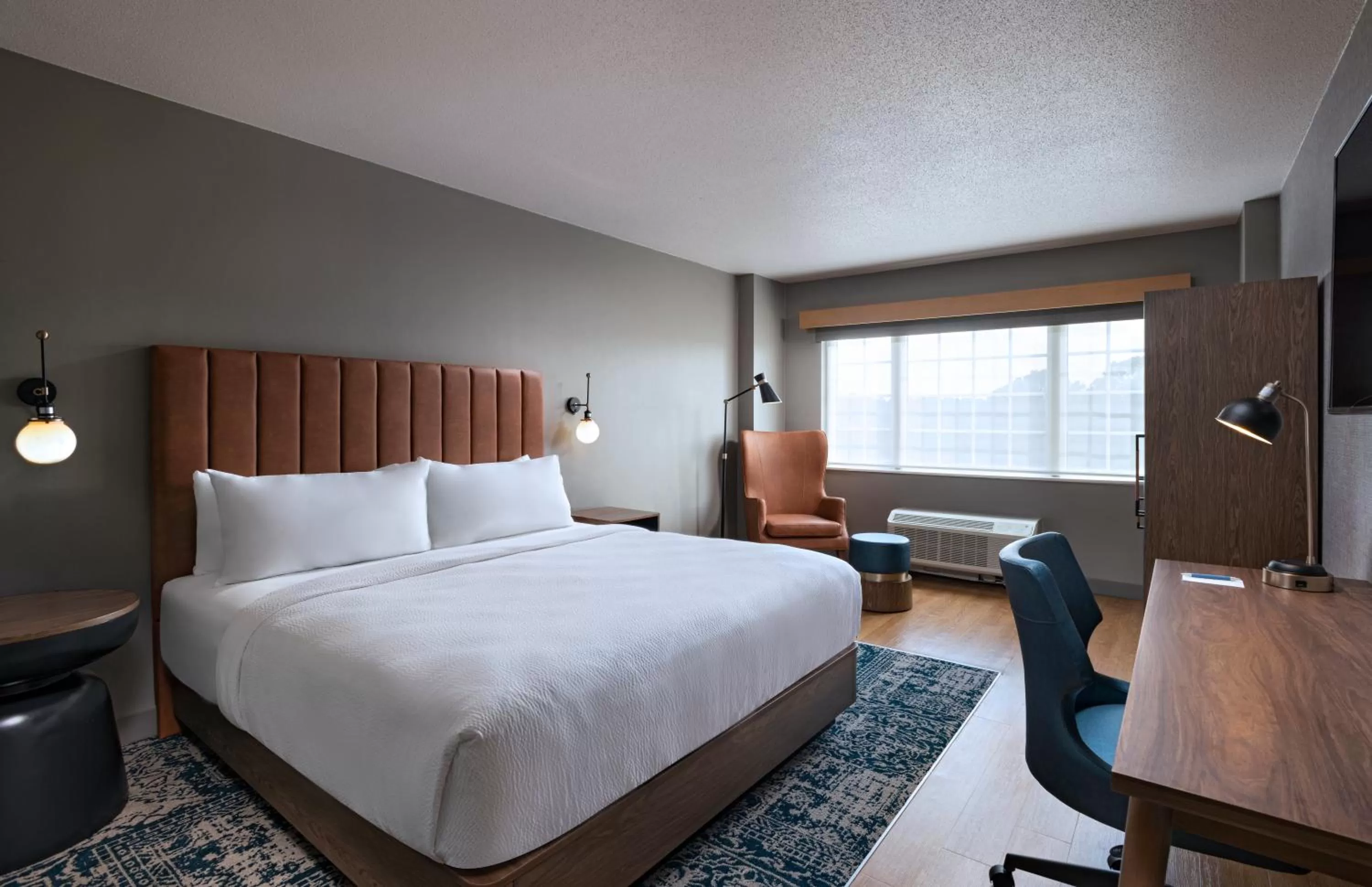 TV and multimedia, Bed in Four Points by Sheraton Houston West