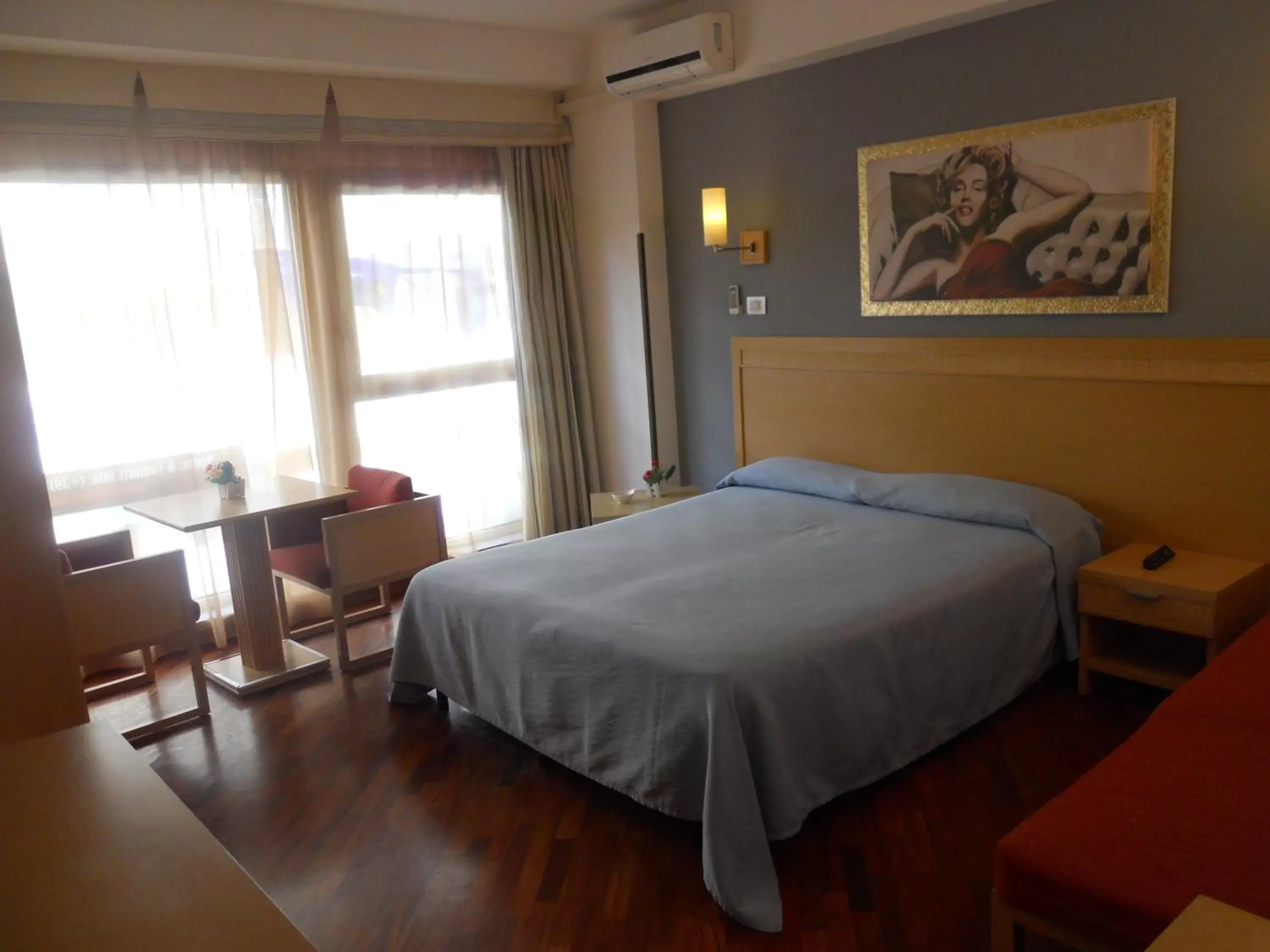 Bed in Catania Crossing B&B - Rooms & Comforts