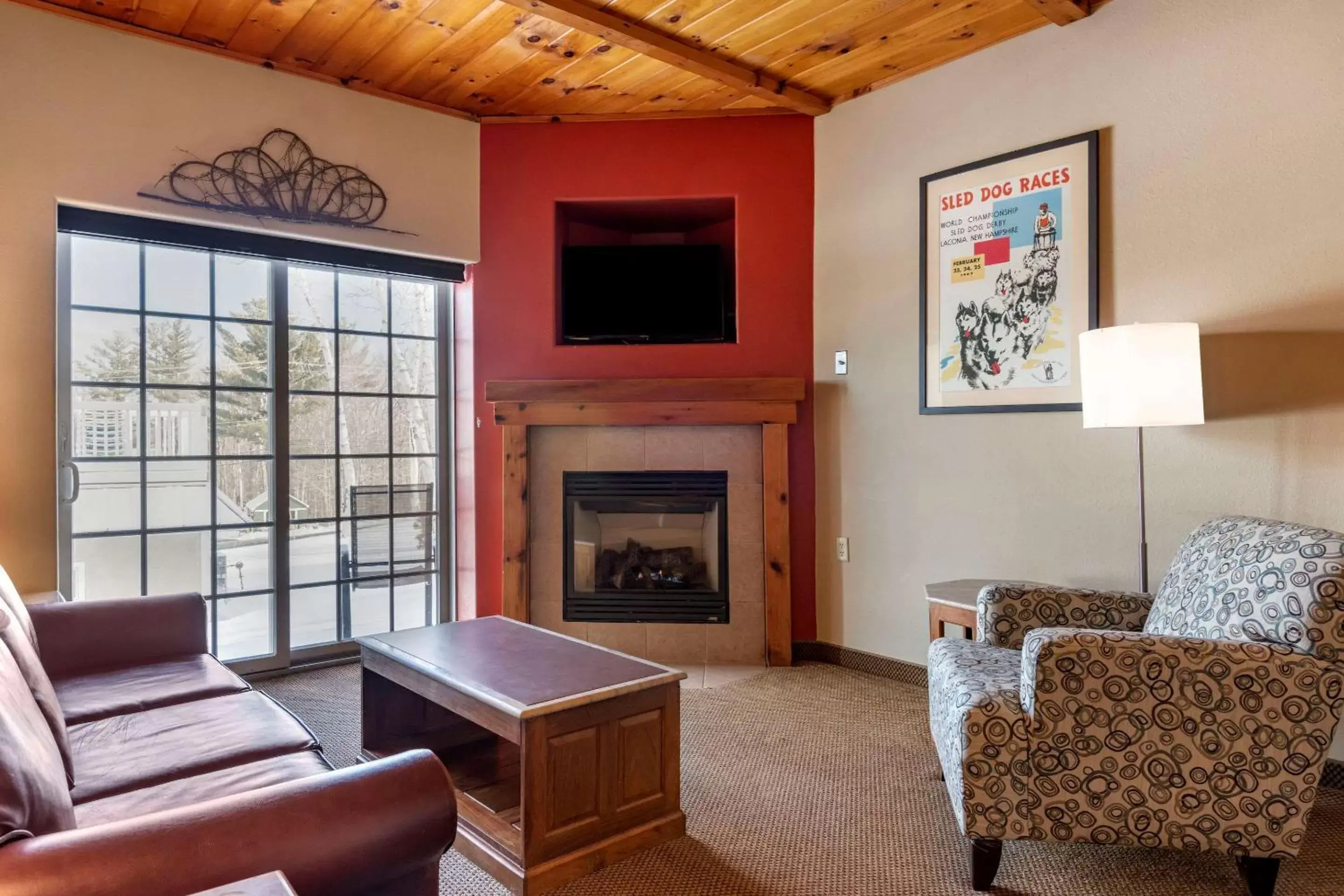 Bedroom, Seating Area in Mountain Edge Suites at Sunapee, Ascend Hotel Collection