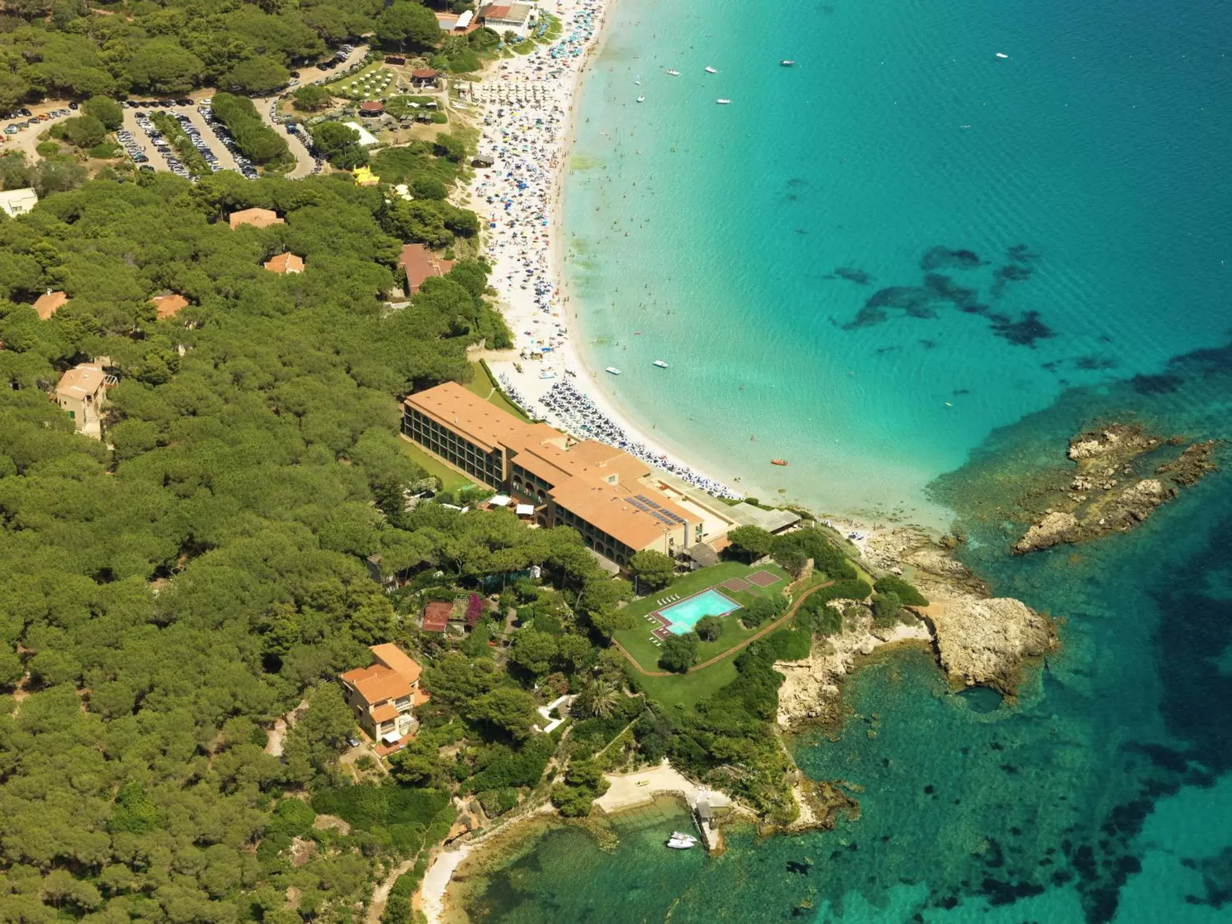 Bird's eye view, Bird's-eye View in Hotel Dei Pini