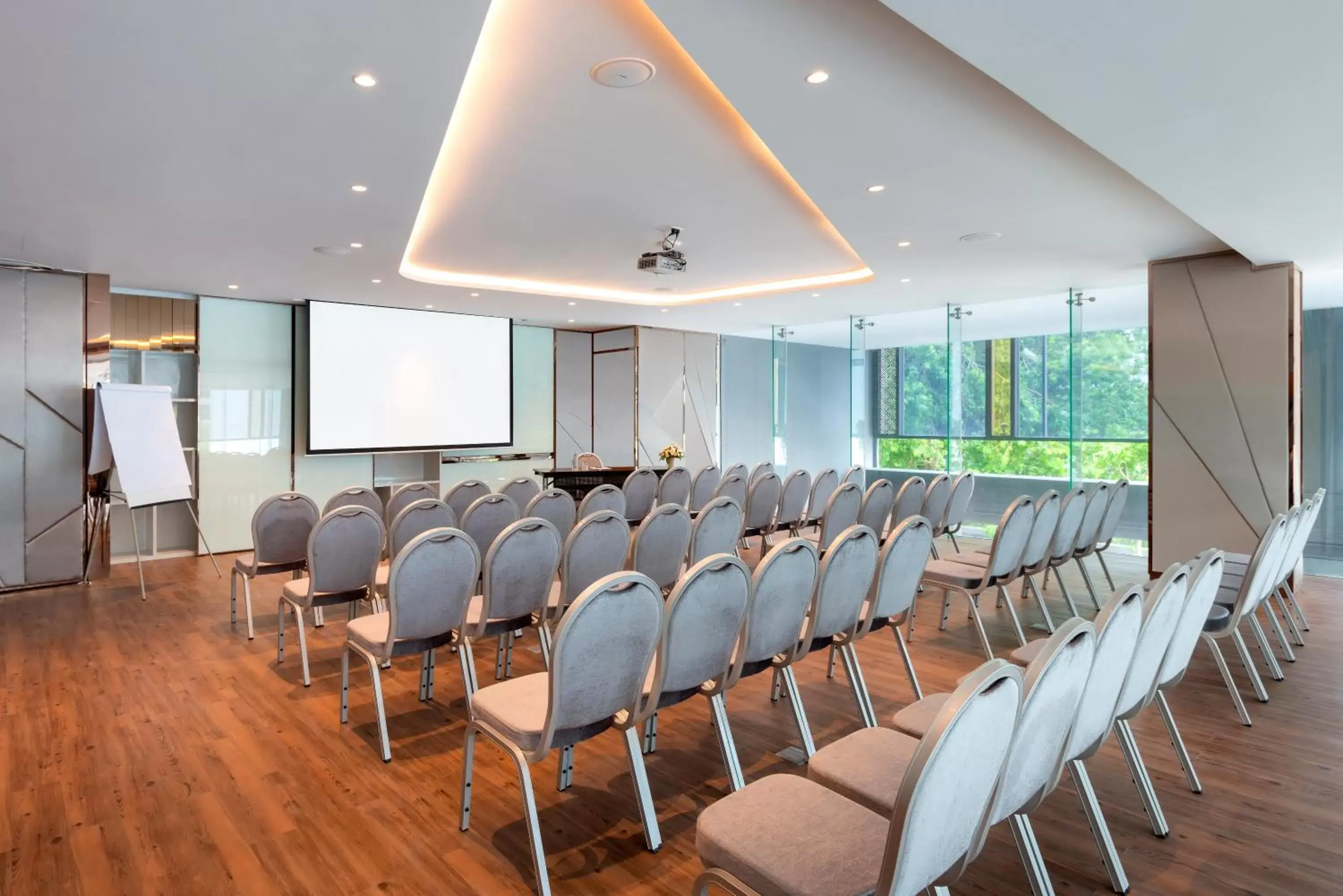 Meeting/conference room in ibis Styles Bangkok Ratchada