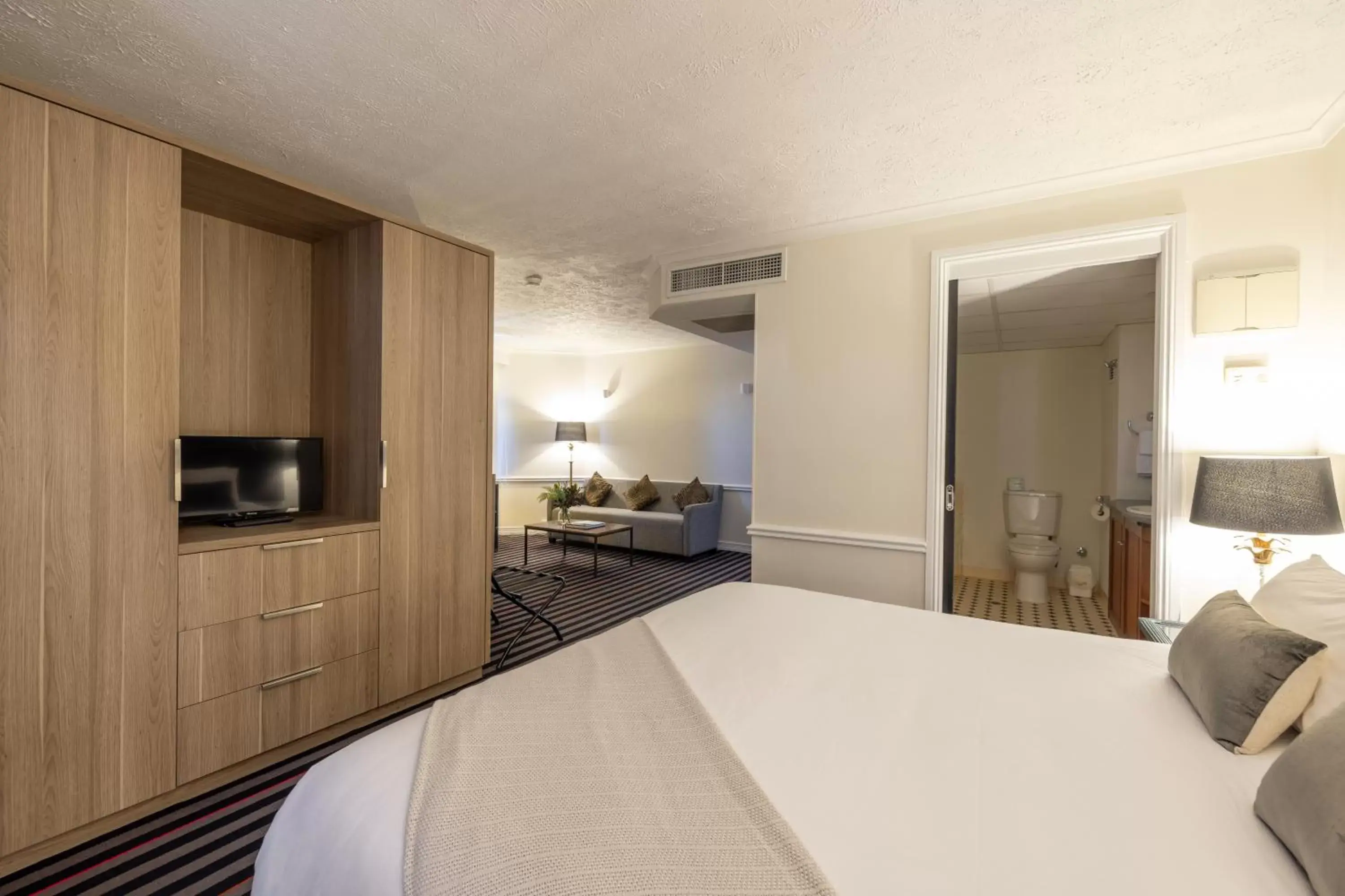 Bedroom, Bed in Rydges Southbank Townsville
