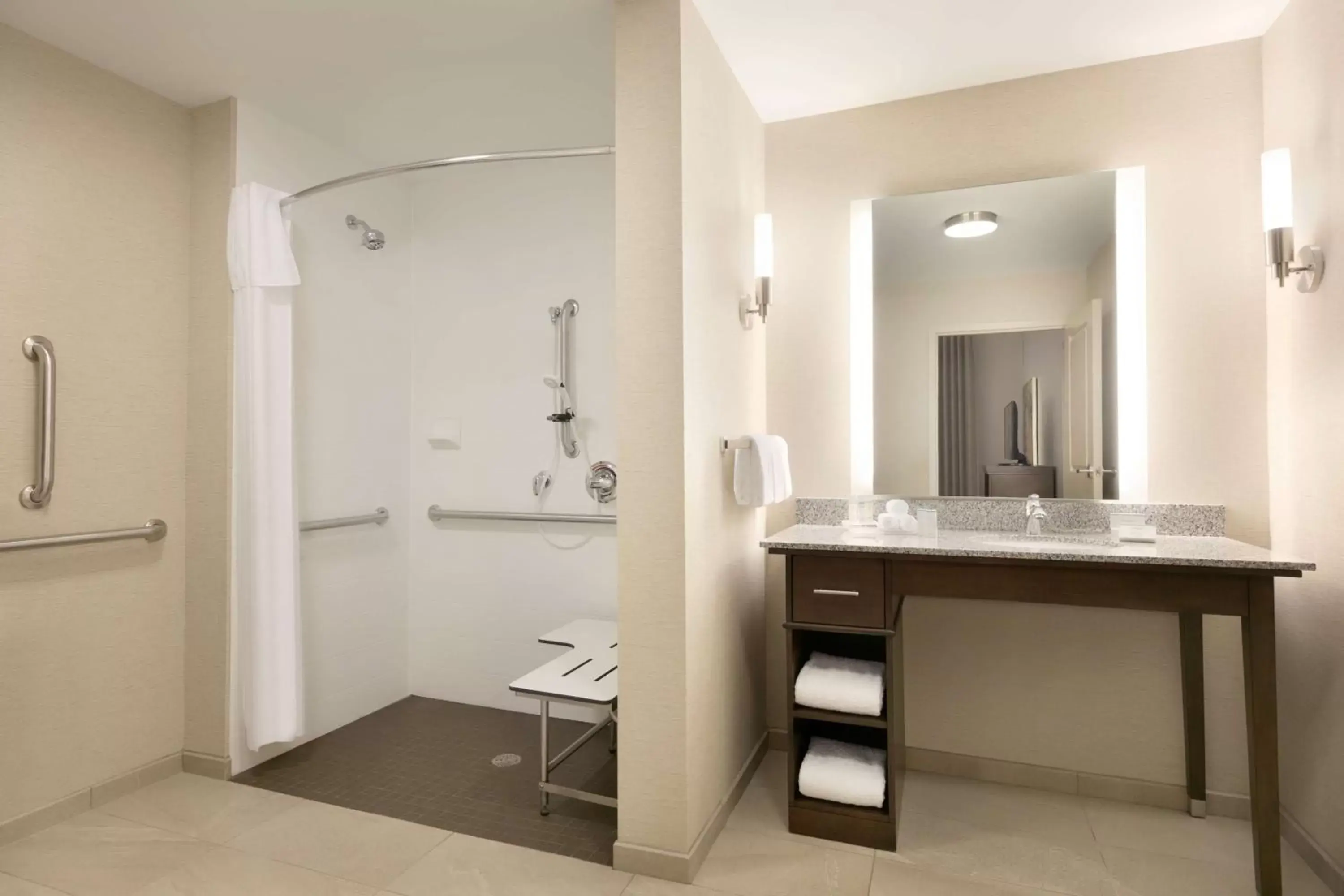 Bathroom in Homewood Suites By Hilton Hartford Manchester