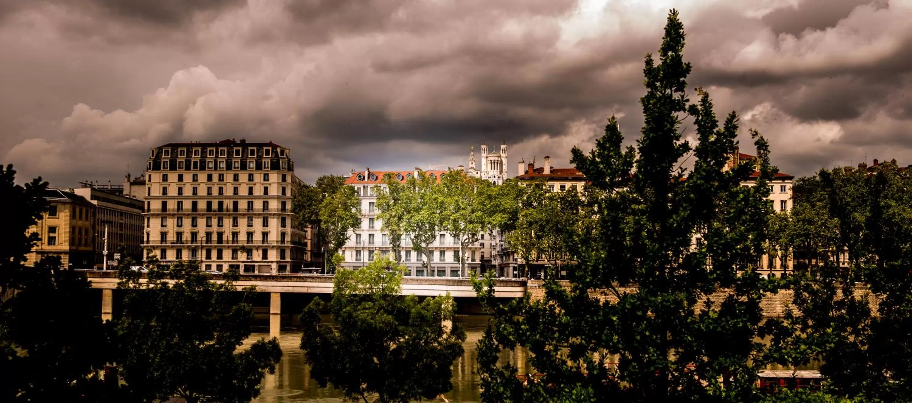 Facade/entrance in Boscolo Lyon Hotel & Spa