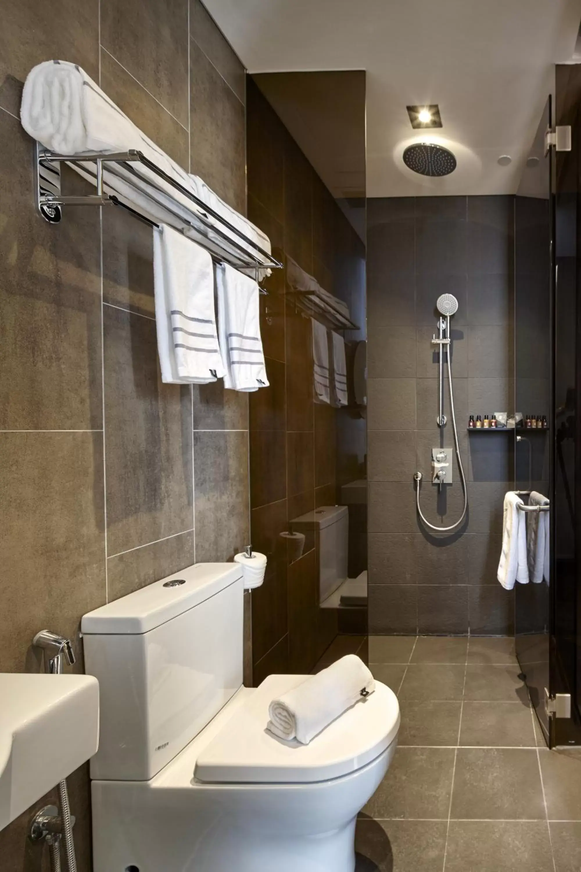 Bathroom in Hotel Yan