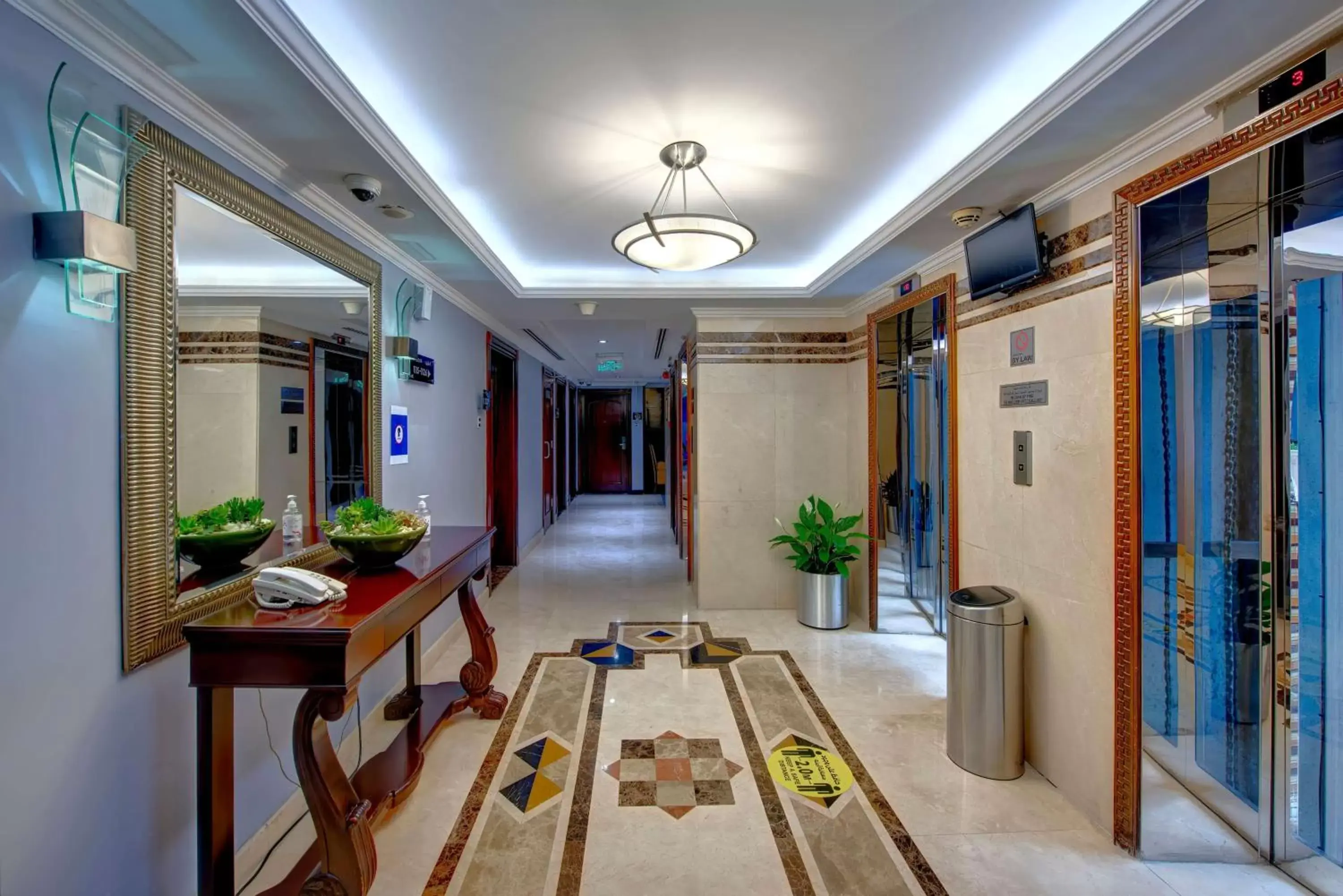On site, Lobby/Reception in Howard Johnson Plaza by Wyndham Dubai Deira