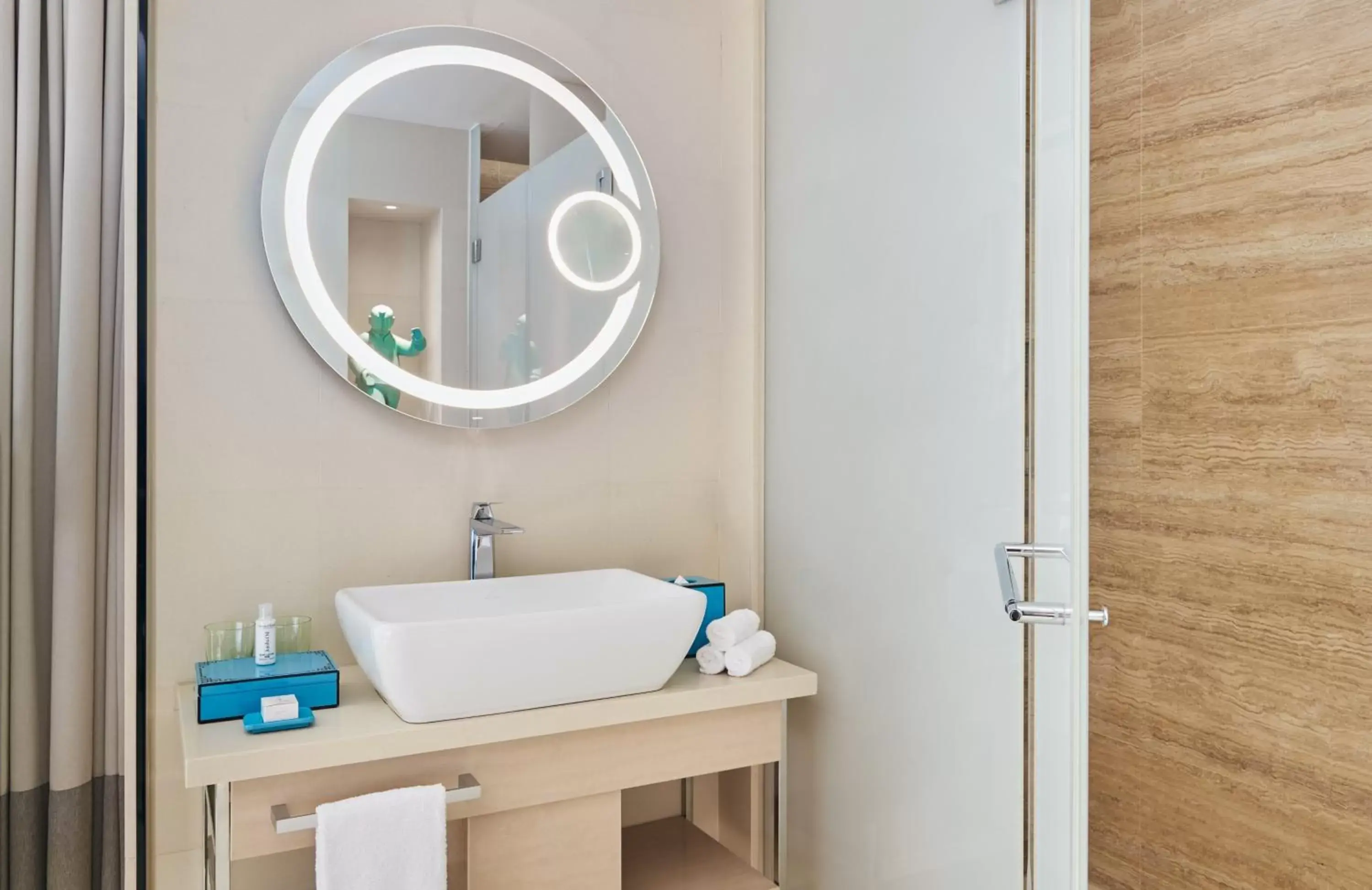 Photo of the whole room, Bathroom in Hotel Indigo Hong Kong Island, an IHG Hotel