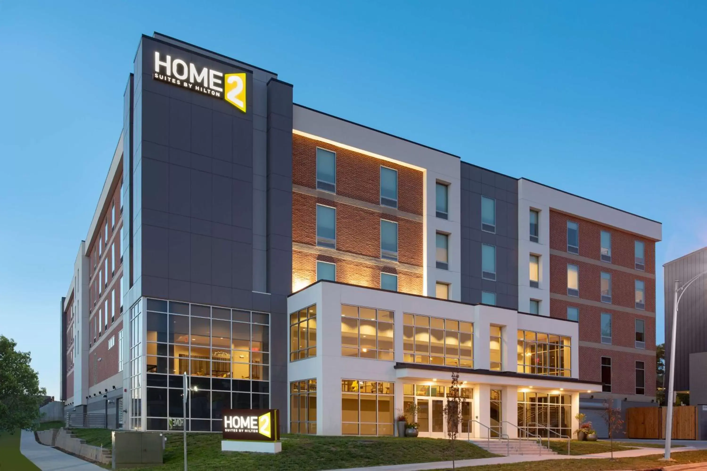 Property Building in Home2 Suites By Hilton Omaha Un Medical Ctr Area