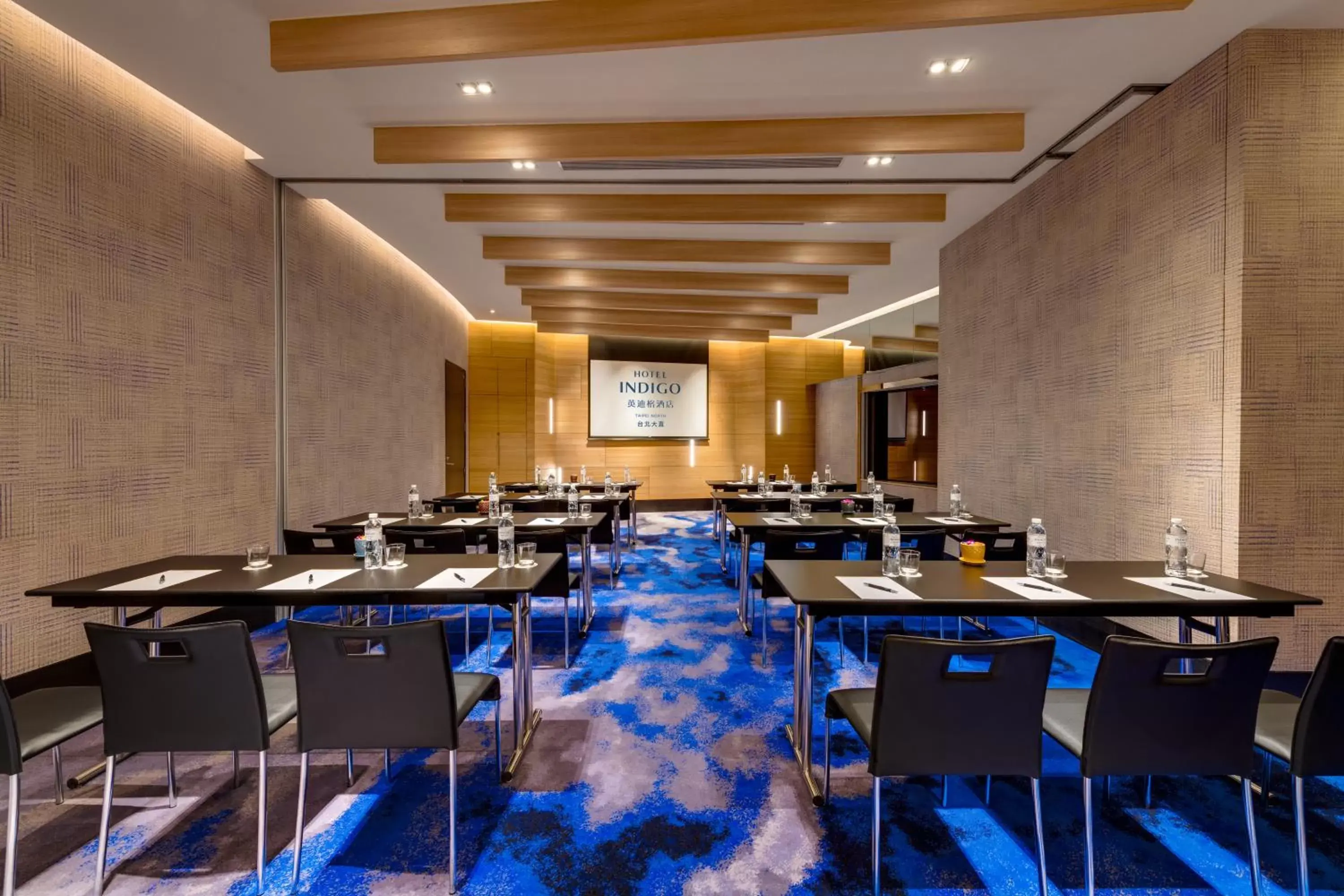 Business facilities, Restaurant/Places to Eat in Hotel Indigo Taipei North, an IHG Hotel