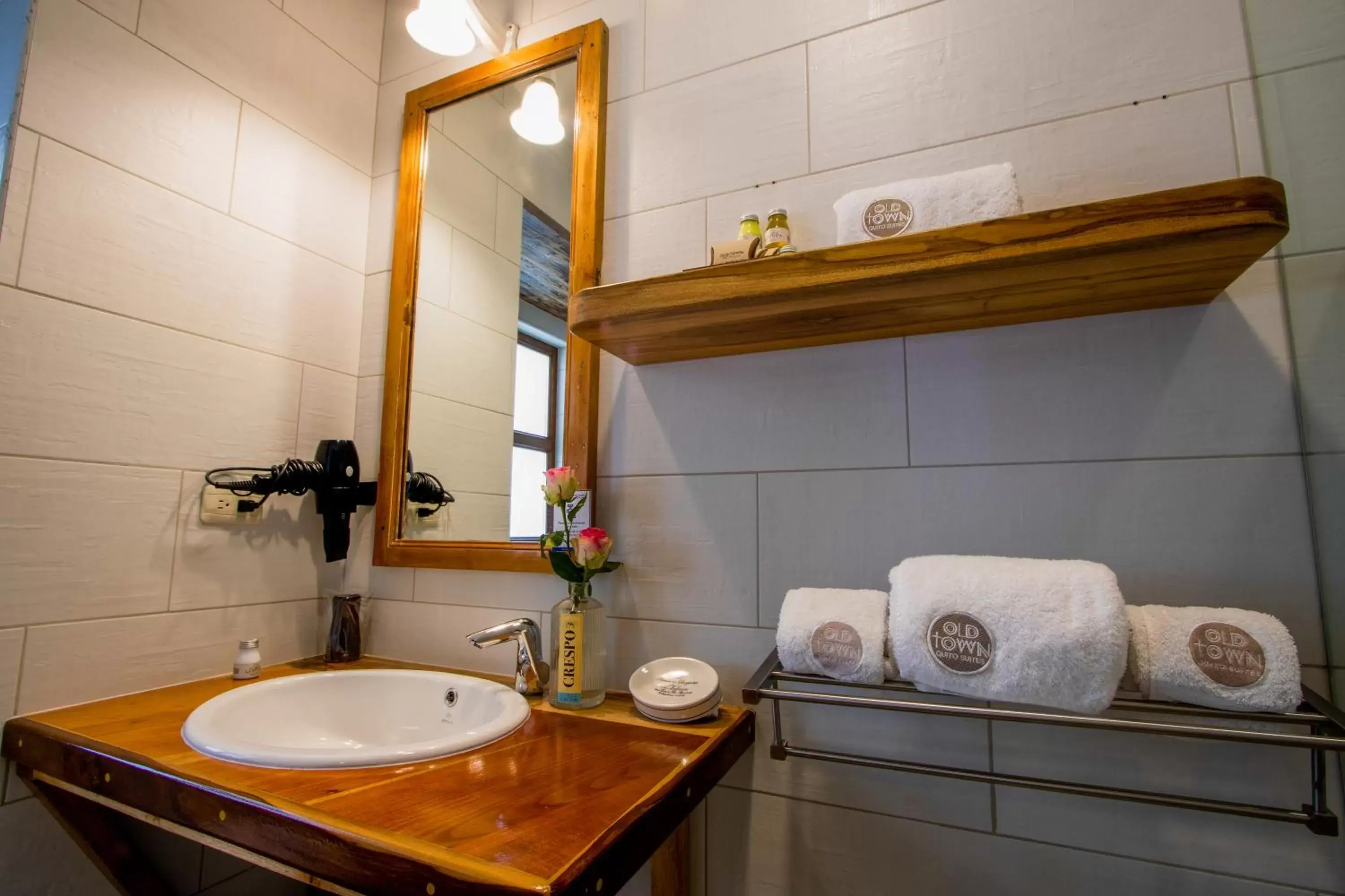 Bathroom in Old Town Quito Suites, Apartments & Boutique Hotel