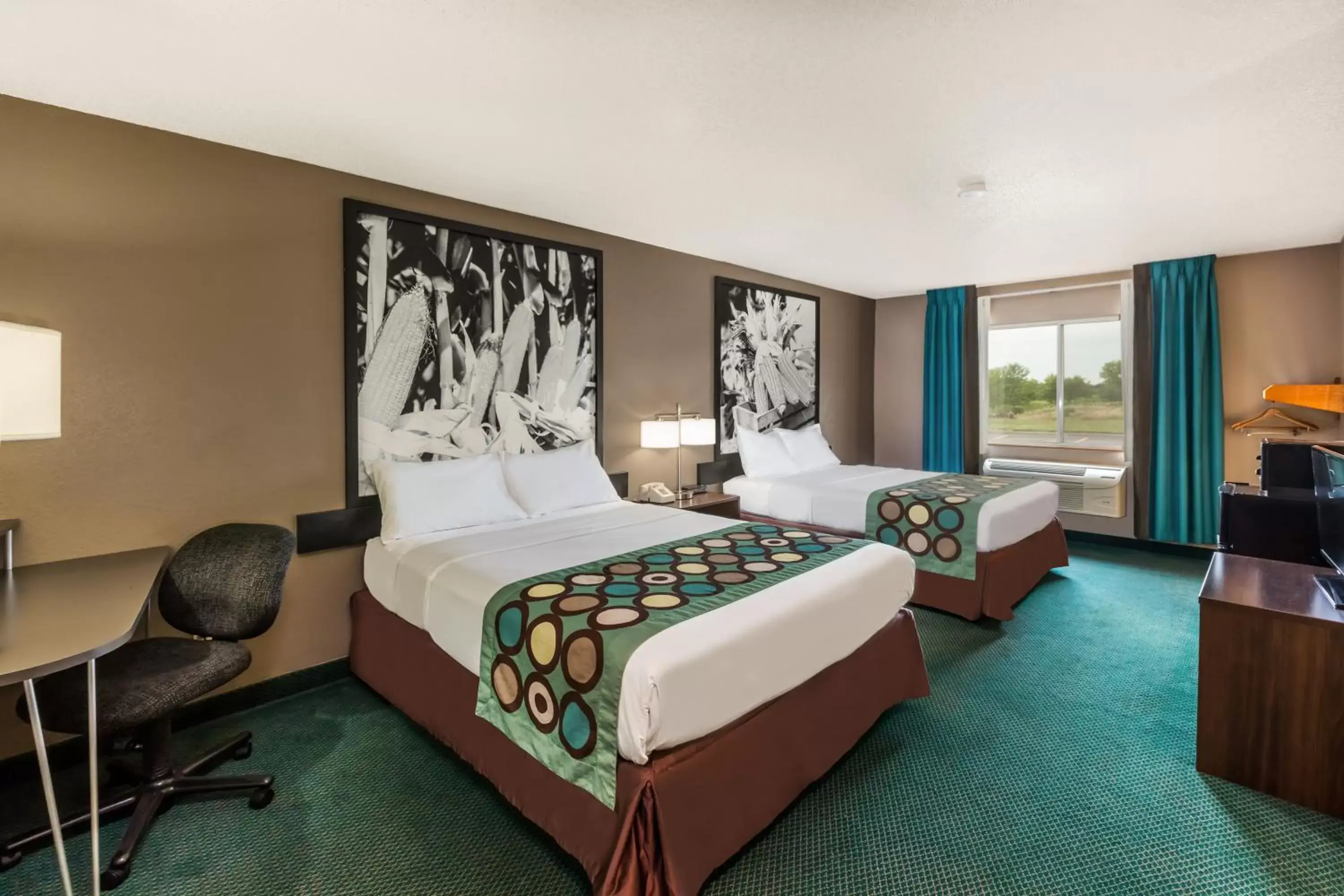 Photo of the whole room, Bed in Super 8 by Wyndham Ionia MI Photo of the whole room, Bed in Super 8 by Wyndham Ionia MI