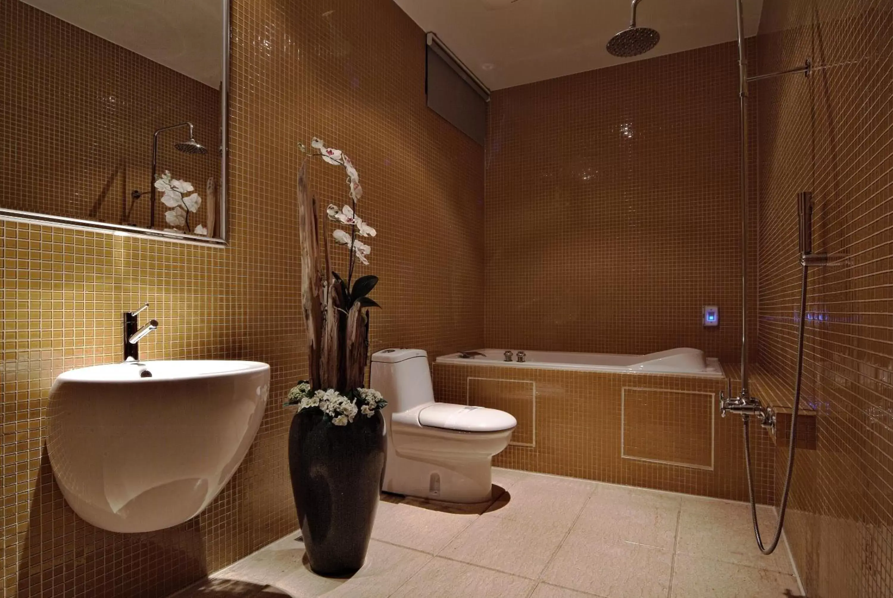 Bathroom in Xiadu Motel