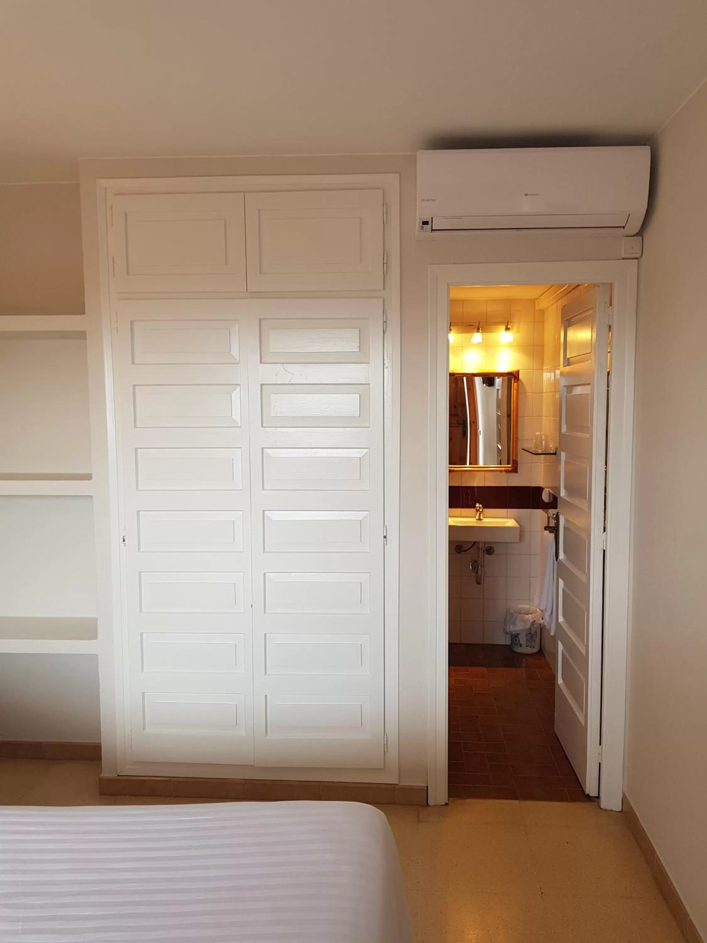 Bed in Hostal Ondina