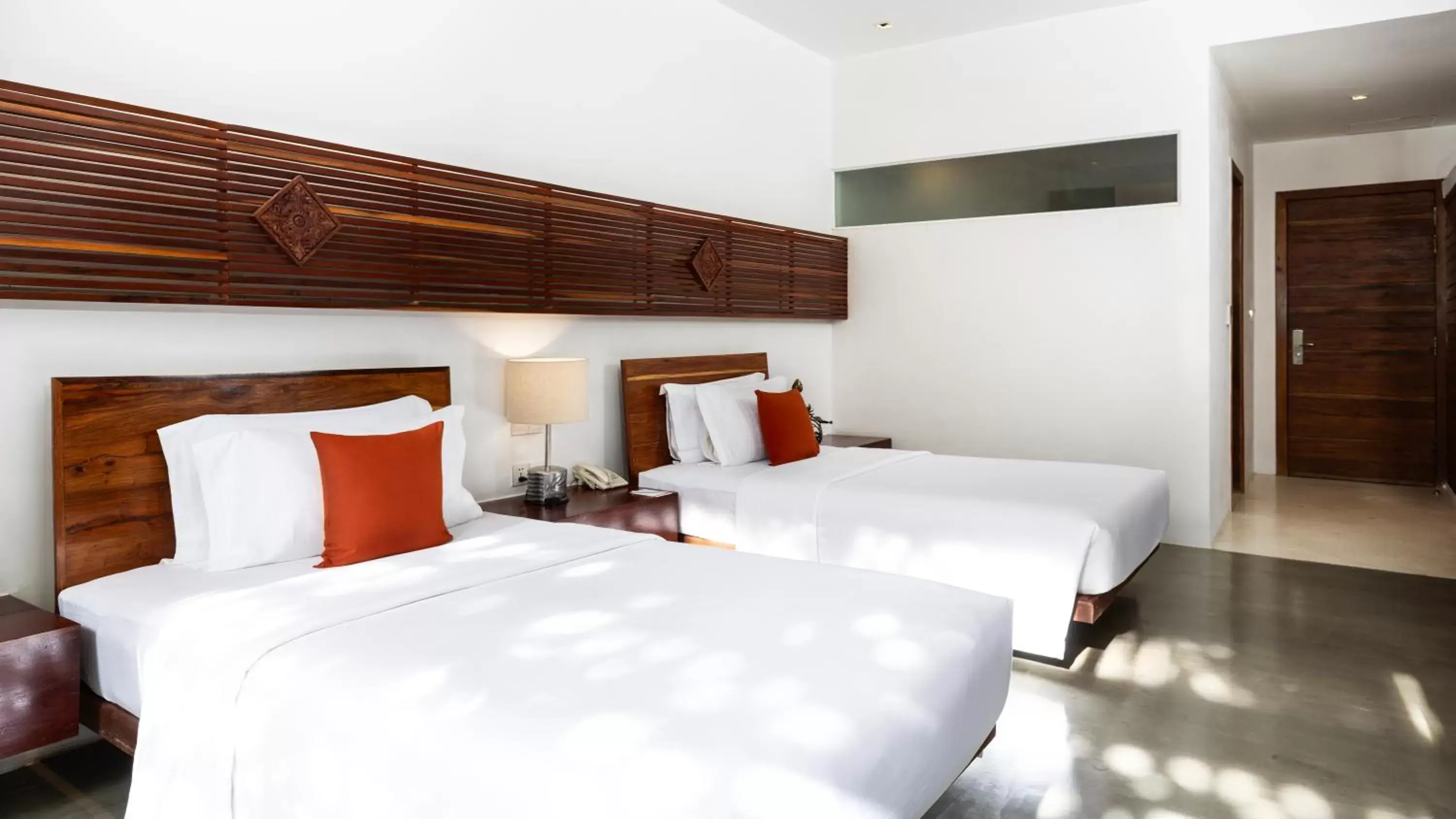 Bed in Lynnaya Urban River Resort